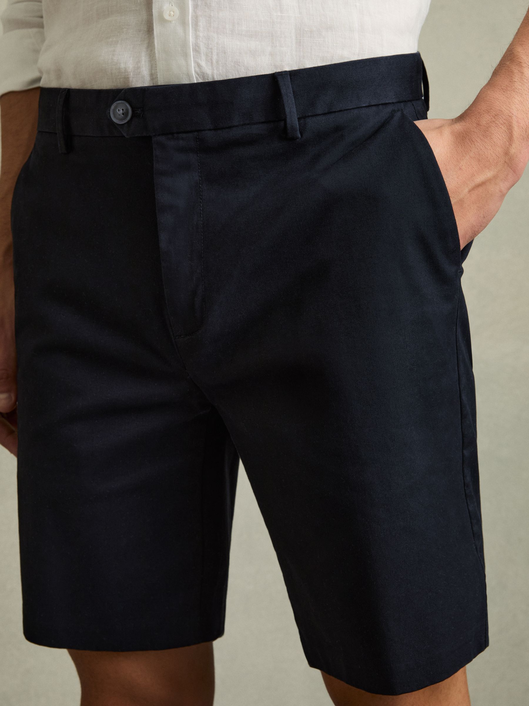 Cotton Chino Shorts with Stretch in Navy