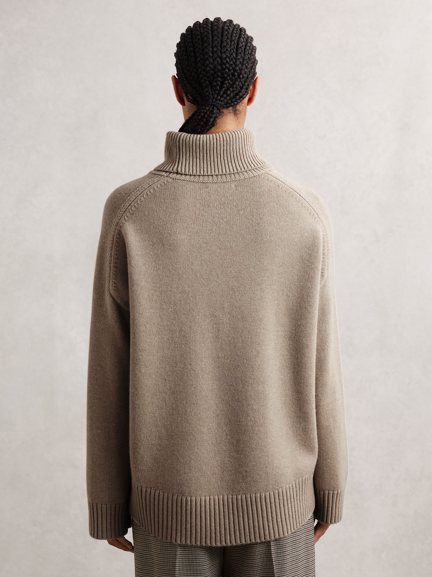 Wool-Cashmere Roll-Neck Jumper in Oatmeal Neutral