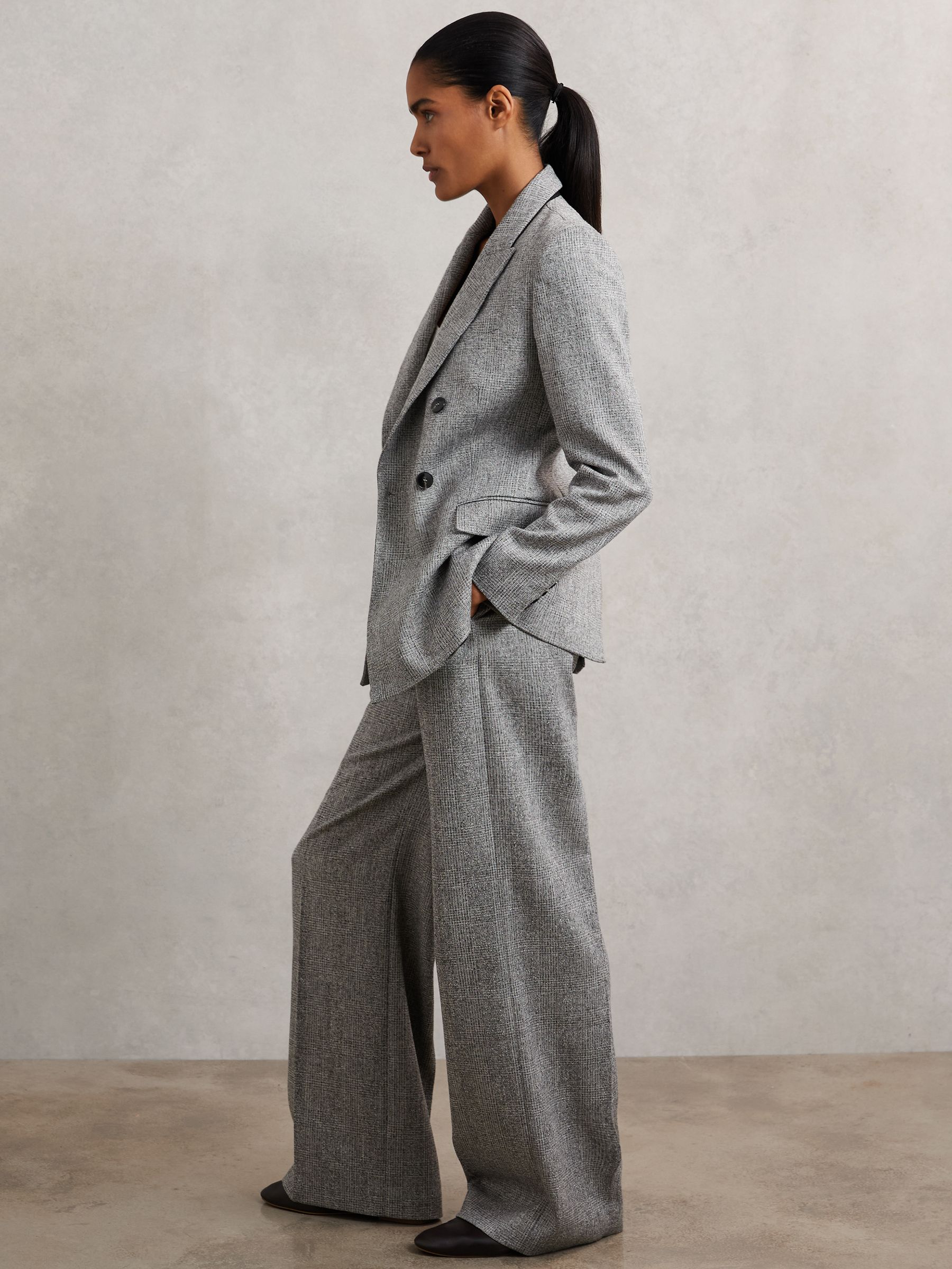Double-Breasted Textured Suit Blazer in Grey