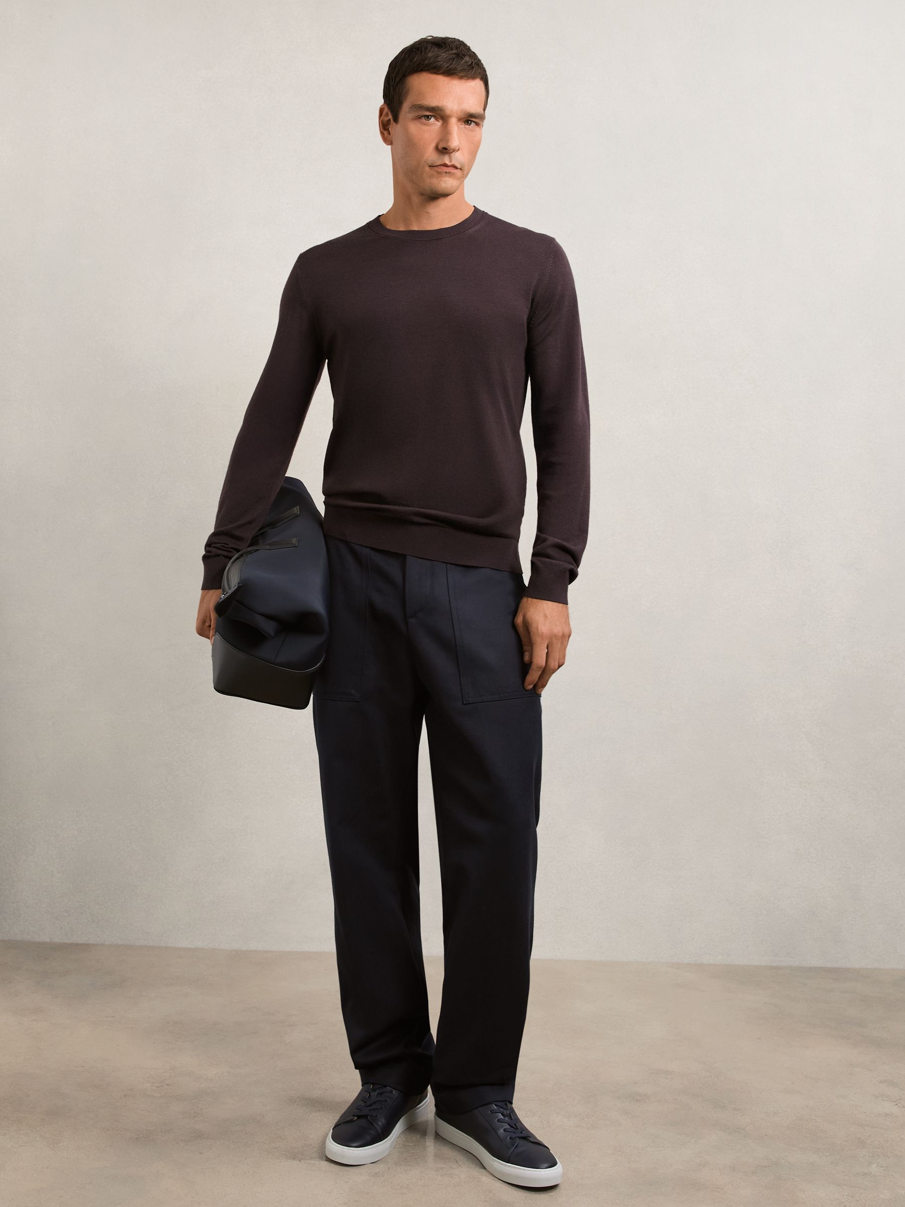 Merino Wool Crew Neck Jumper in Dark Bordeaux