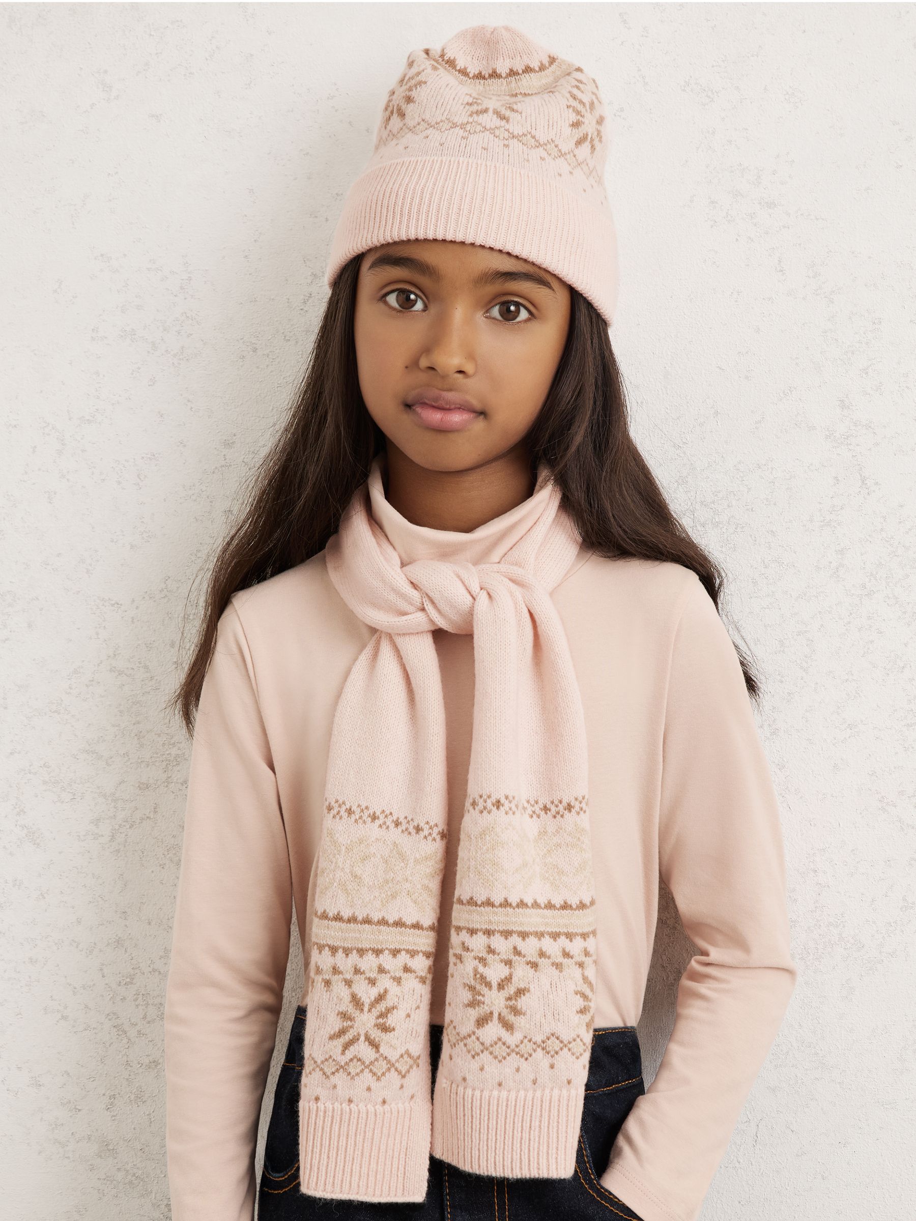 Fair Isle Hat And Scarves Set With Wool in Ecru