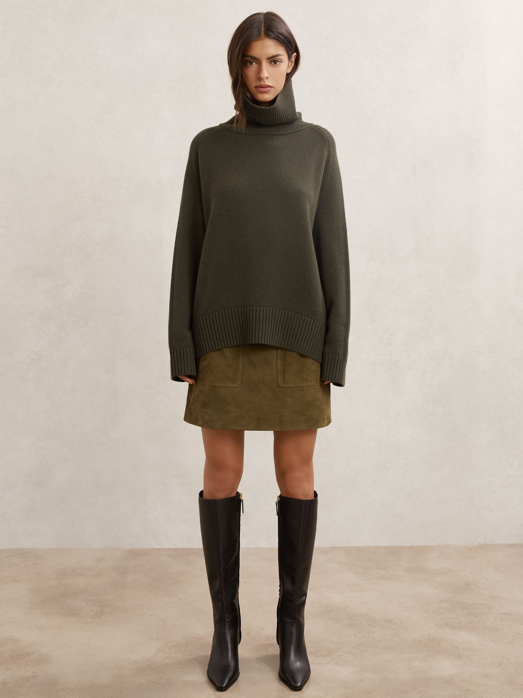 Wool-Cashmere Roll-Neck Jumper in Khaki Green