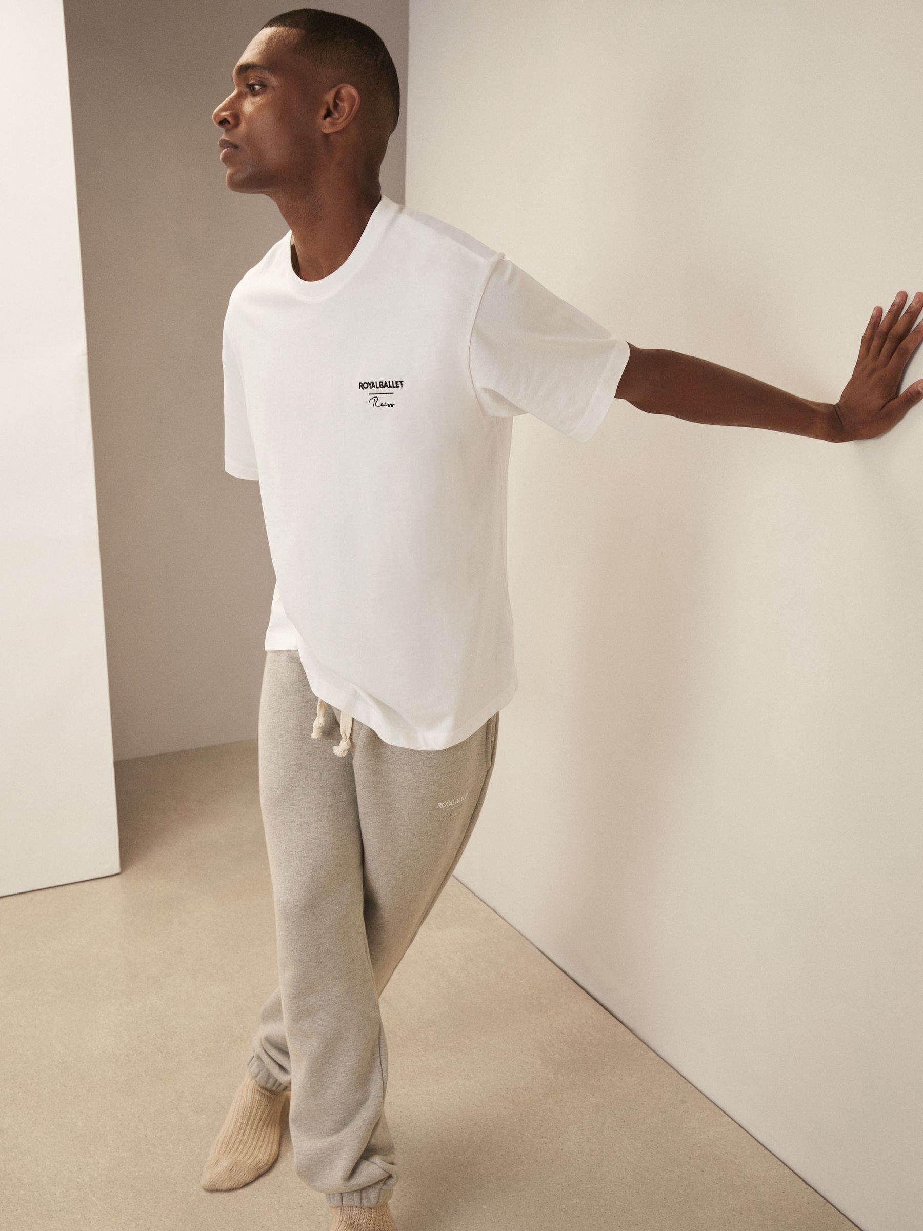 Reiss | Royal Ballet Logo Unisex Fit T-Shirt in White