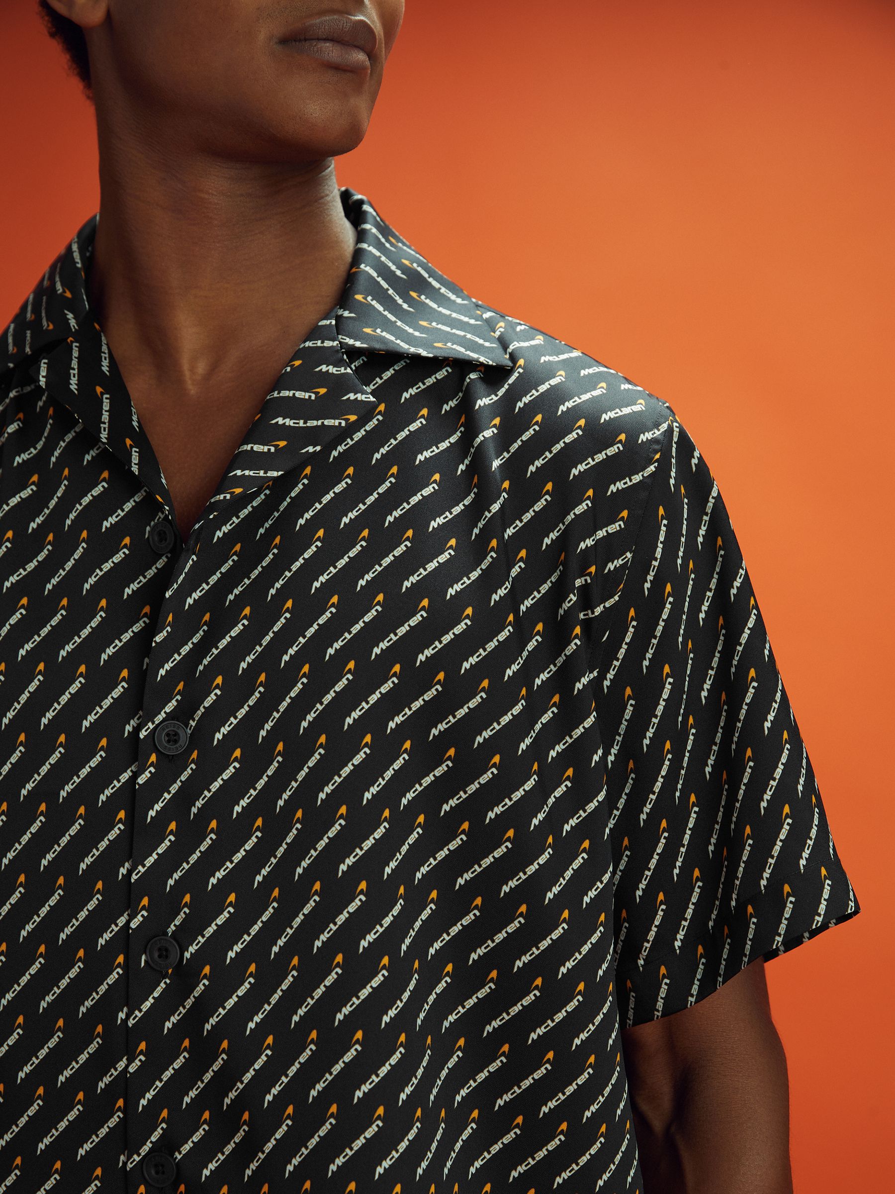 McLaren F1 Silverstone Exclusive Cuban Collar Shirt in Black Multi