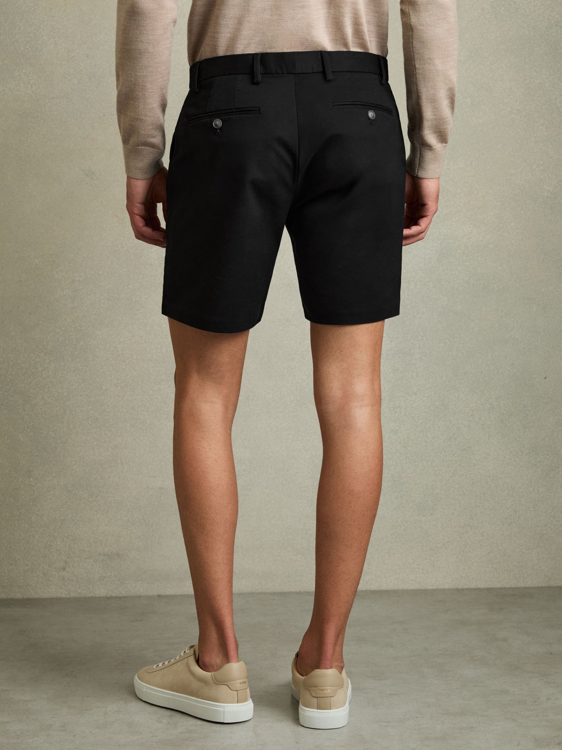 Short Length Casual Chino Shorts in Black