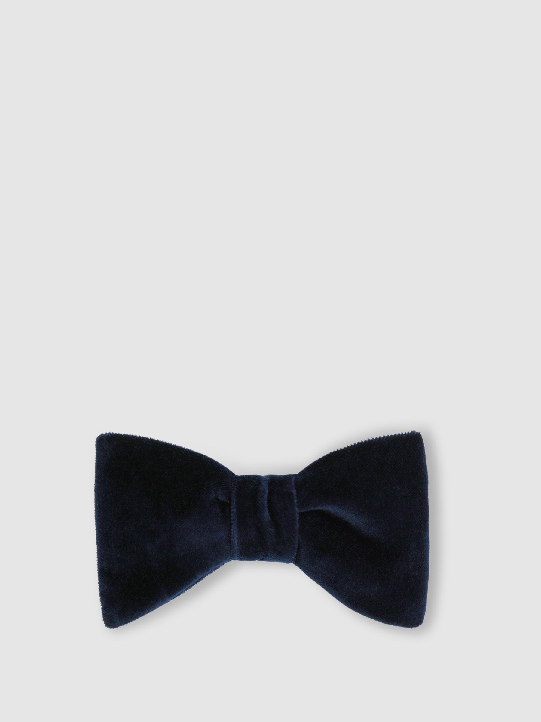 Velvet Bow Tie in Ivory