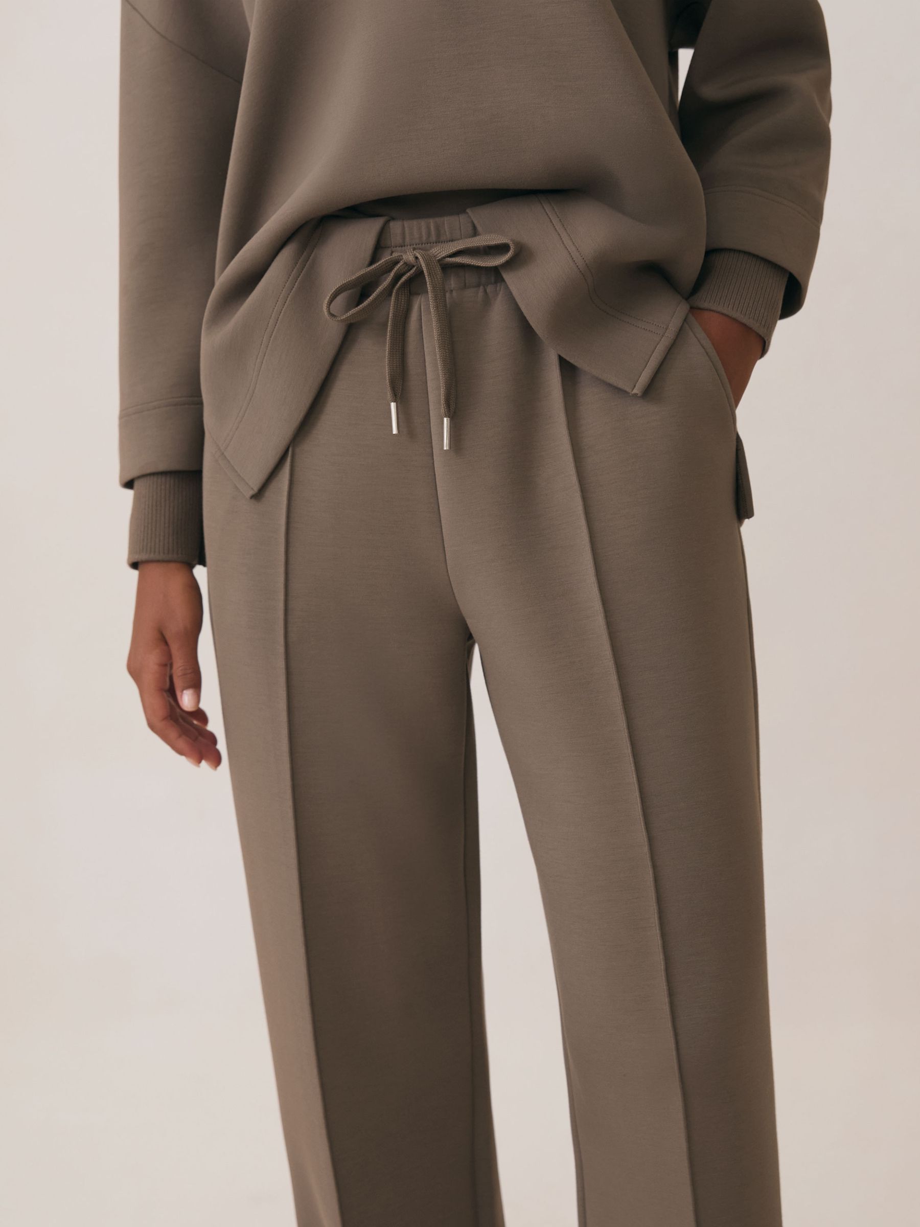 Interlock Wide-Leg Joggers in Khaki Green