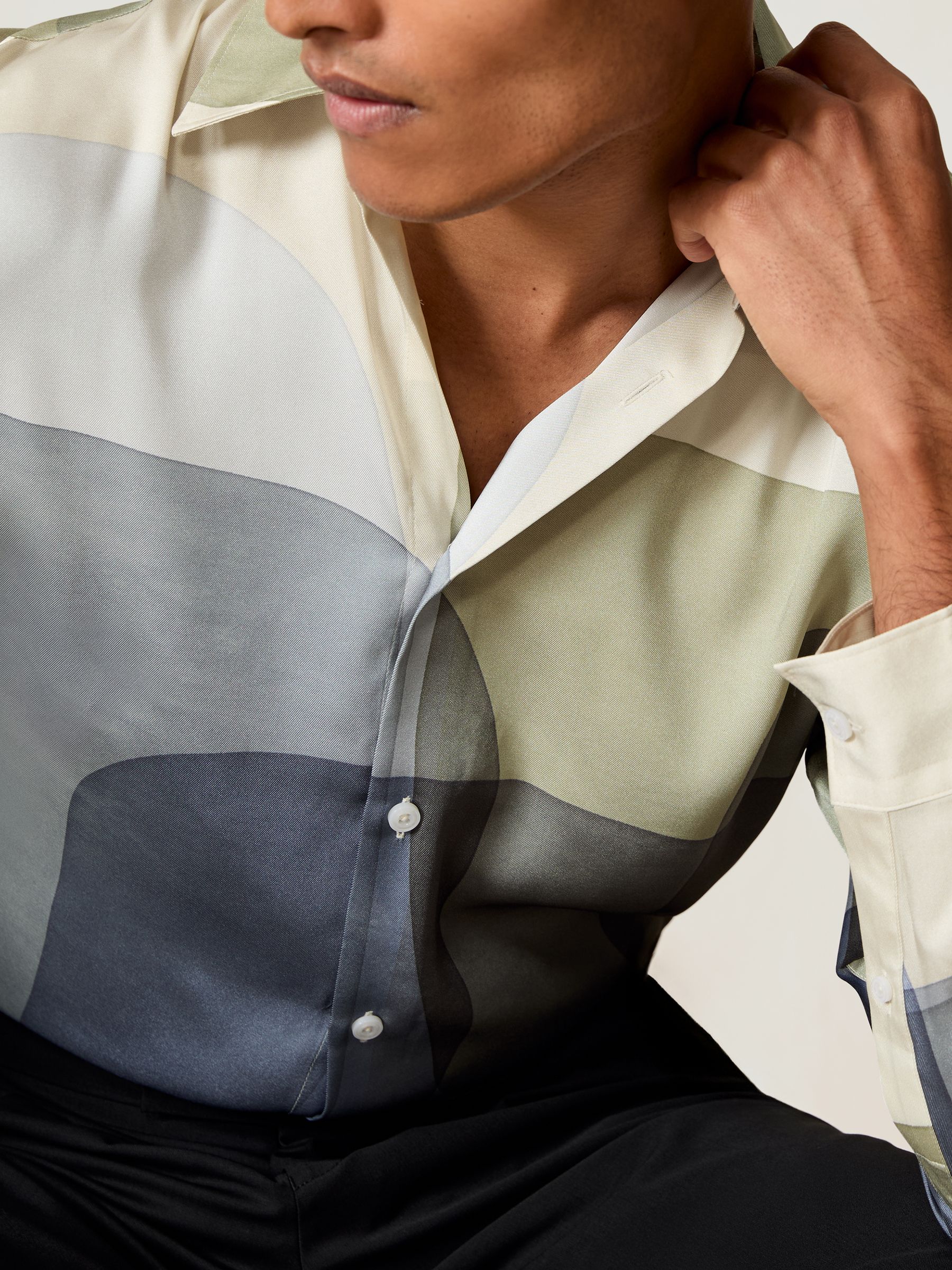 Abstract-Print Long-Sleeve Shirt in Multi