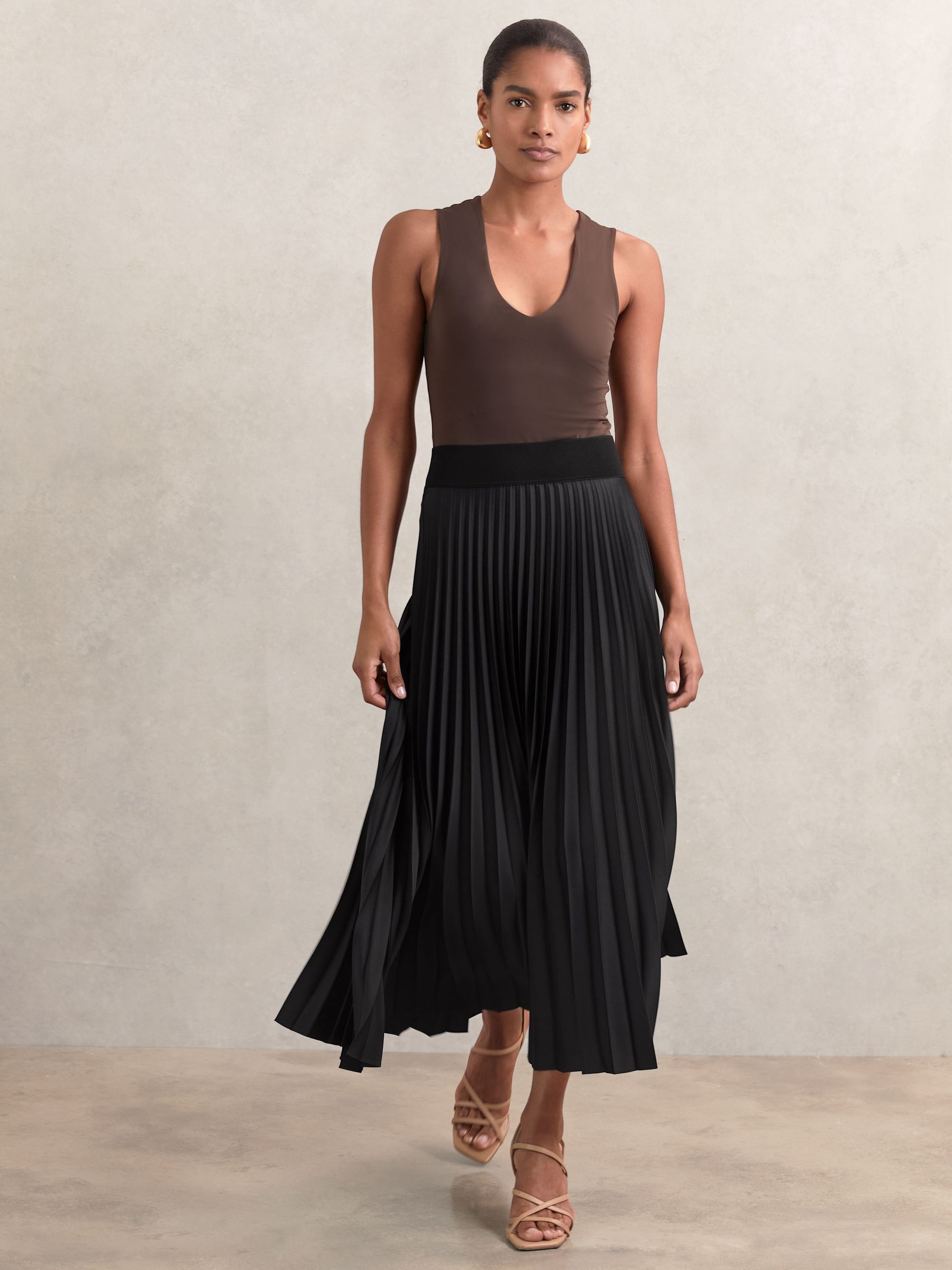 Pleated Midi Skirt in Dark Green