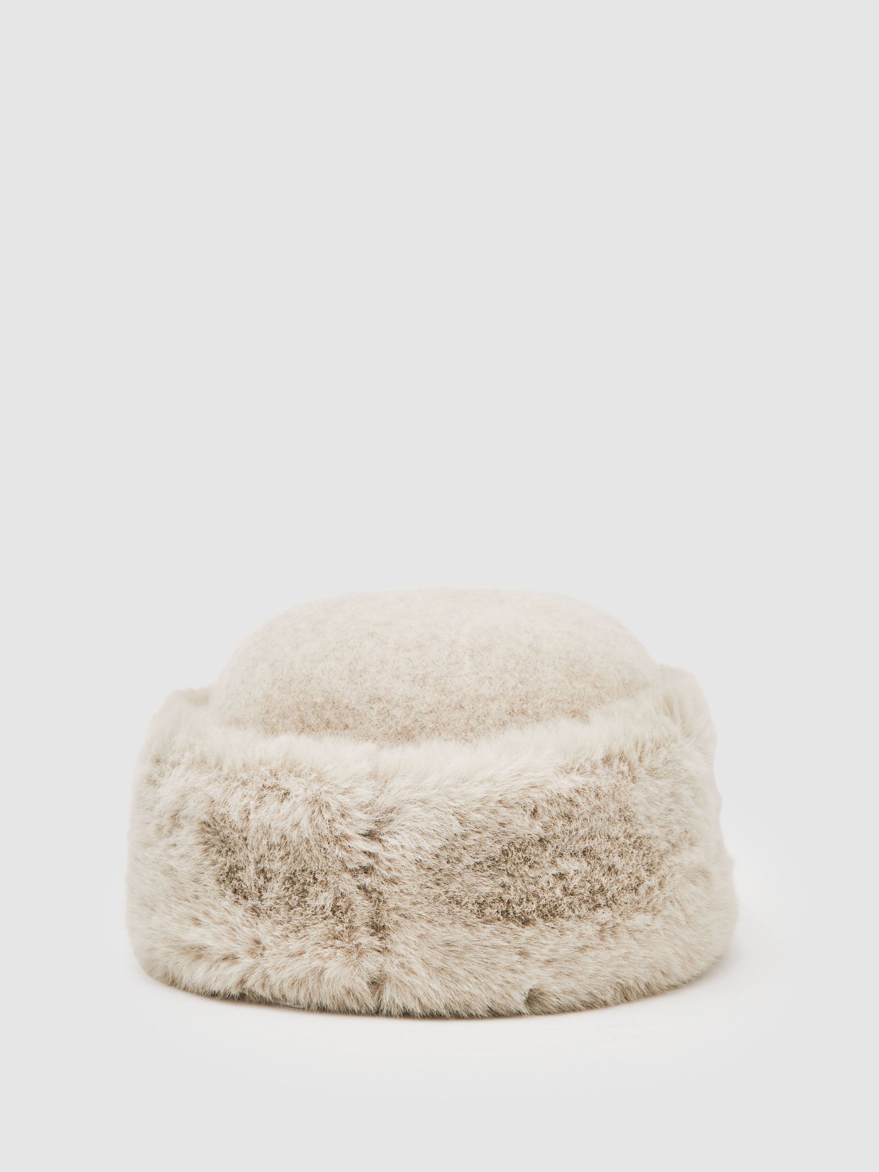 Faux Fur Hat in Off White