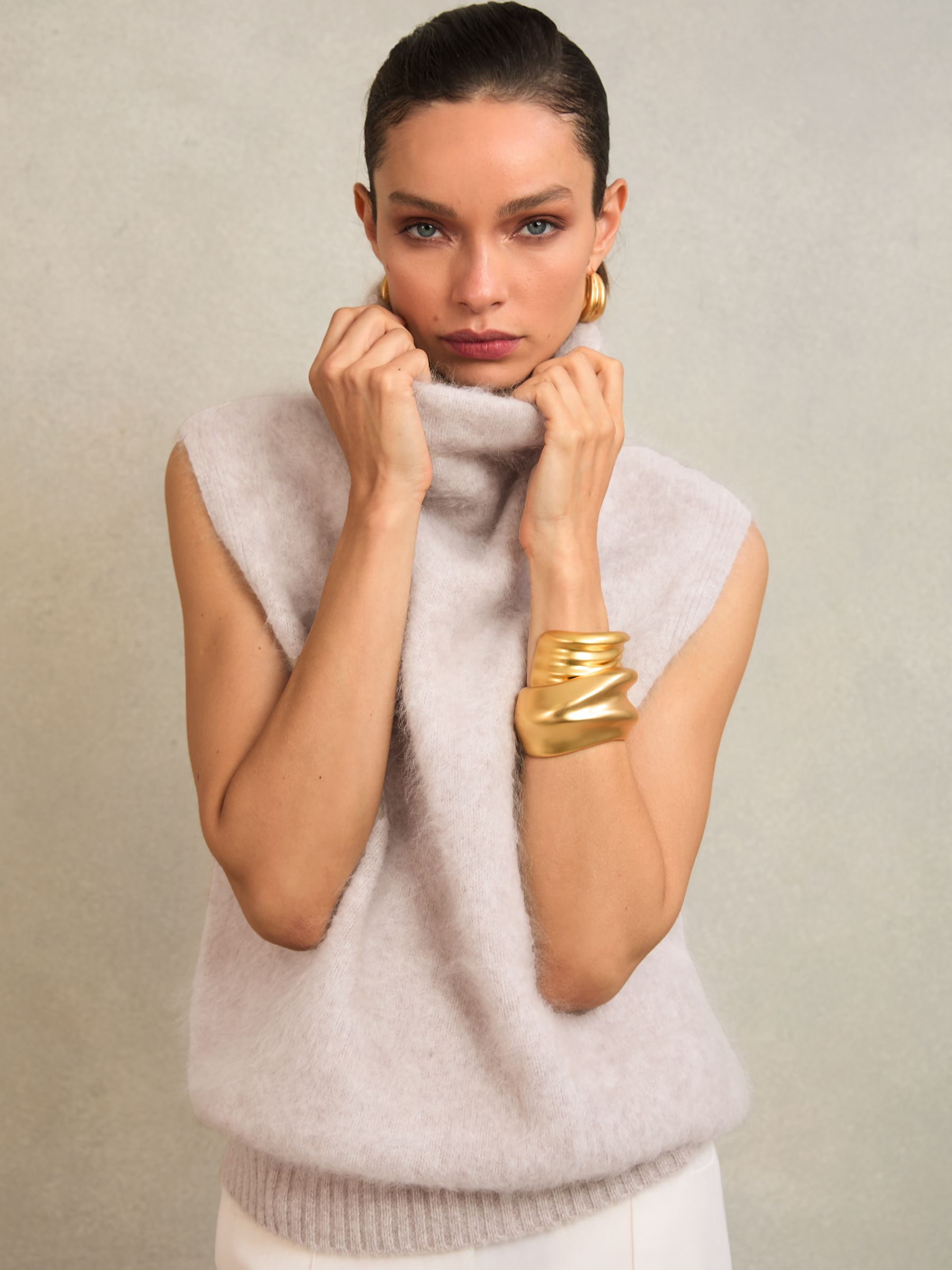 Atelier 100% Brushed-Cashmere Tank Top in Neutral