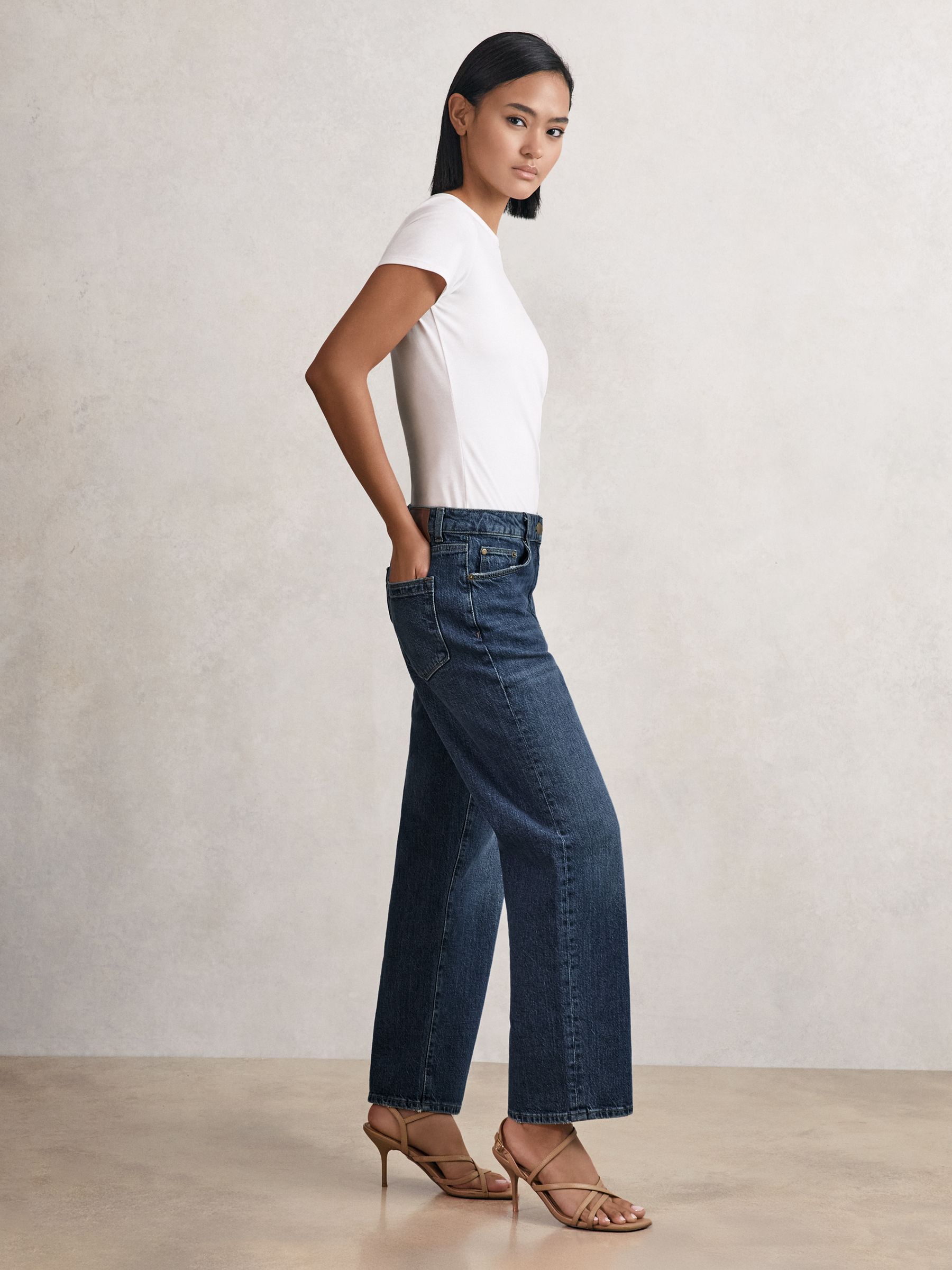 Mid-Rise Straight-Leg Jeans in Chocolate