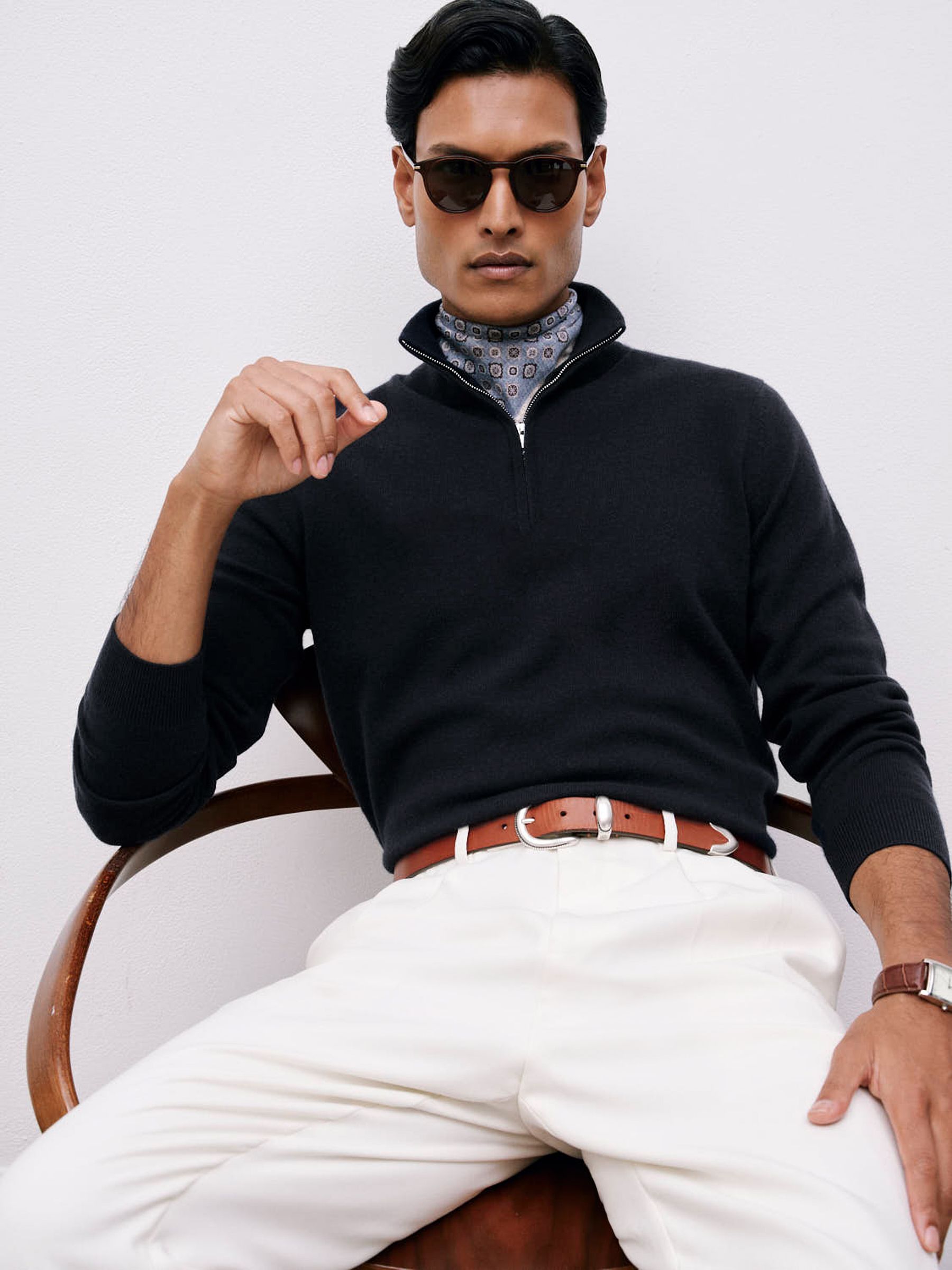 Atelier 100% Cashmere Half-Zip Jumper in Navy