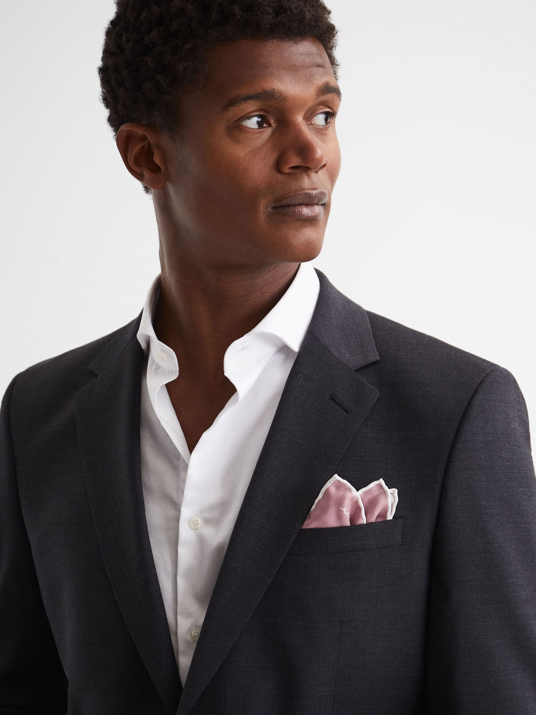Plain Silk Pocket Square in Pink