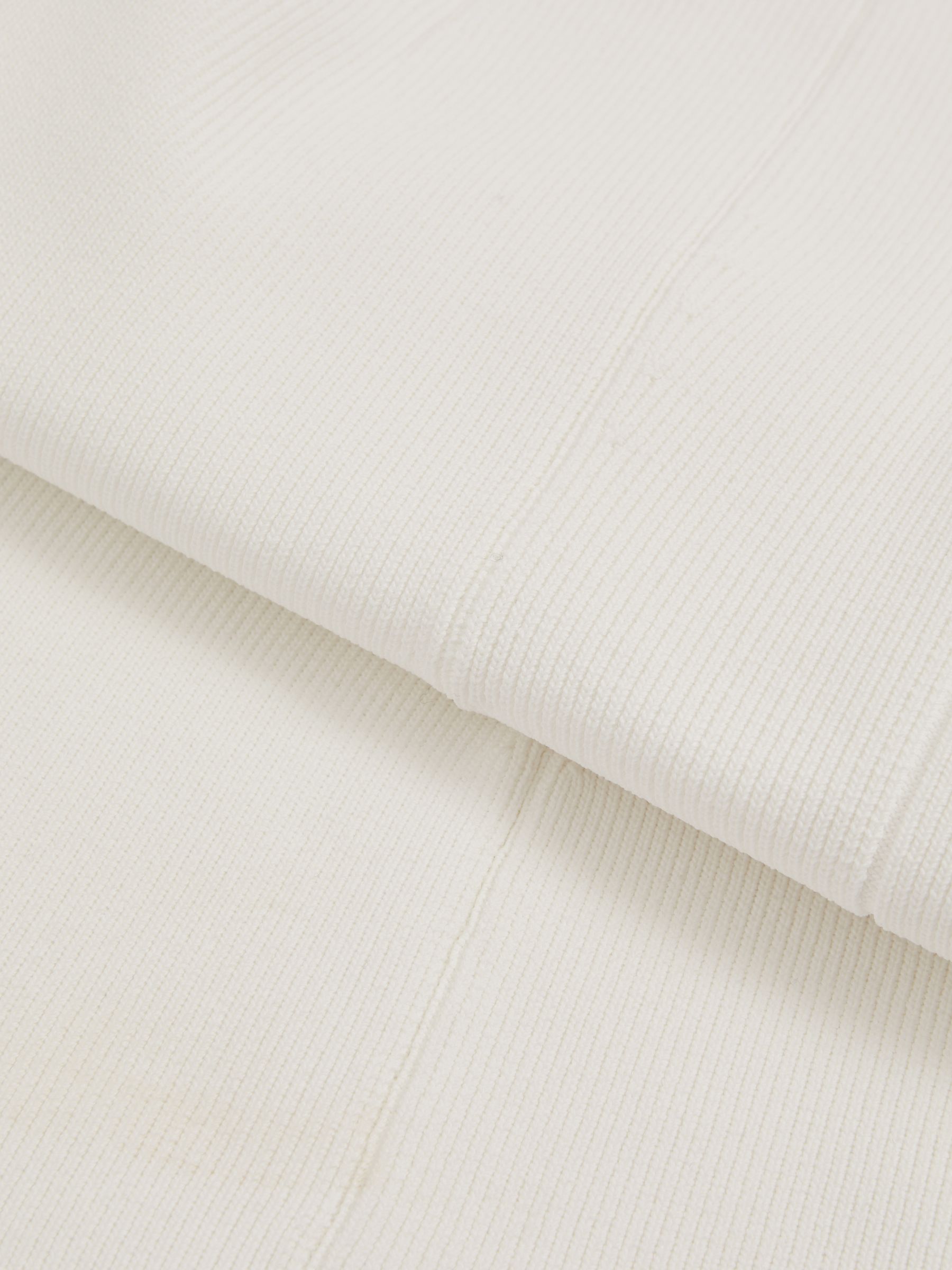 Knitted Sleeveless V-Neck Vest in Ivory