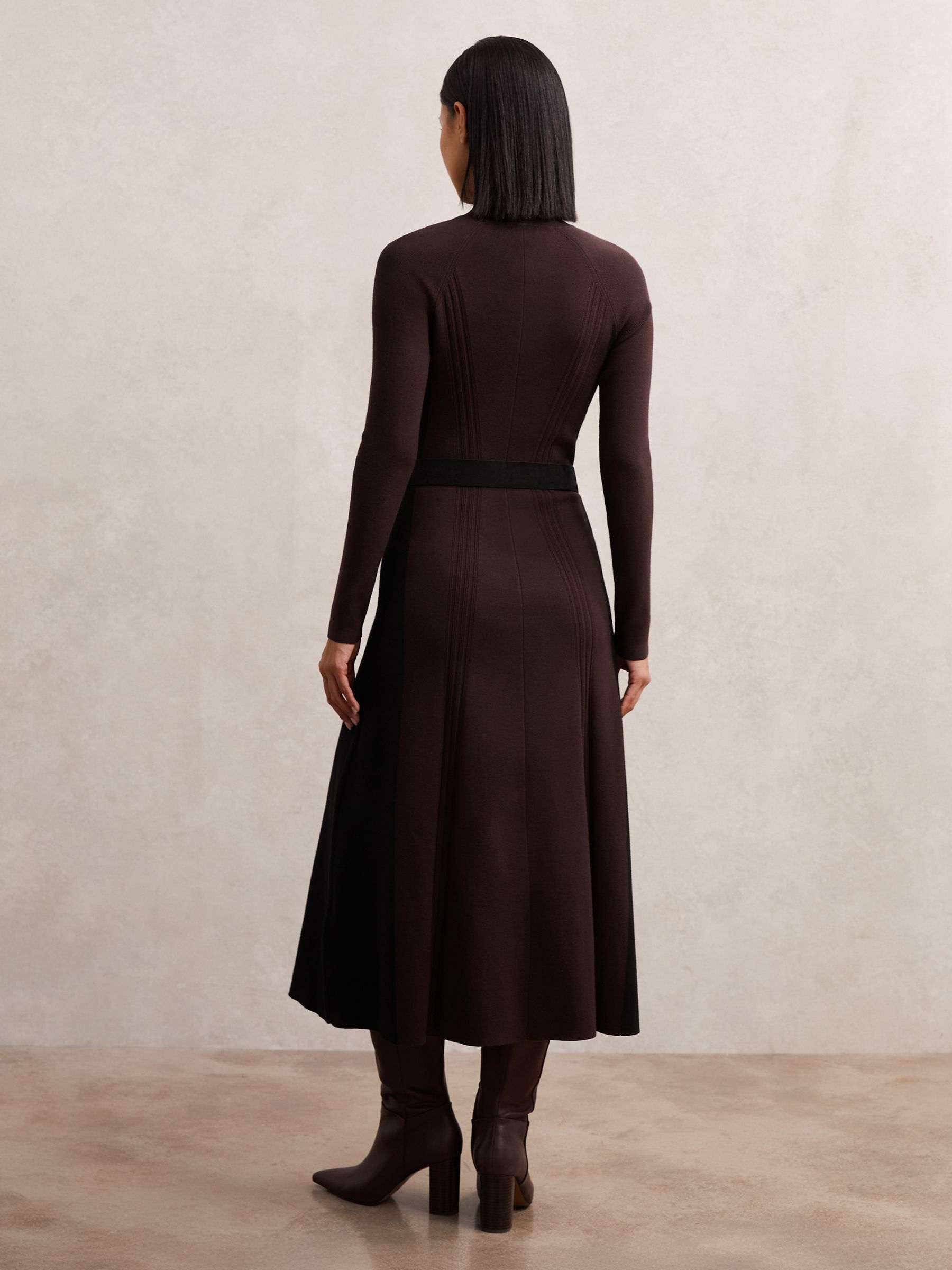 Knitted Contrast-Panel Midi Dress in Plum Purple/Black