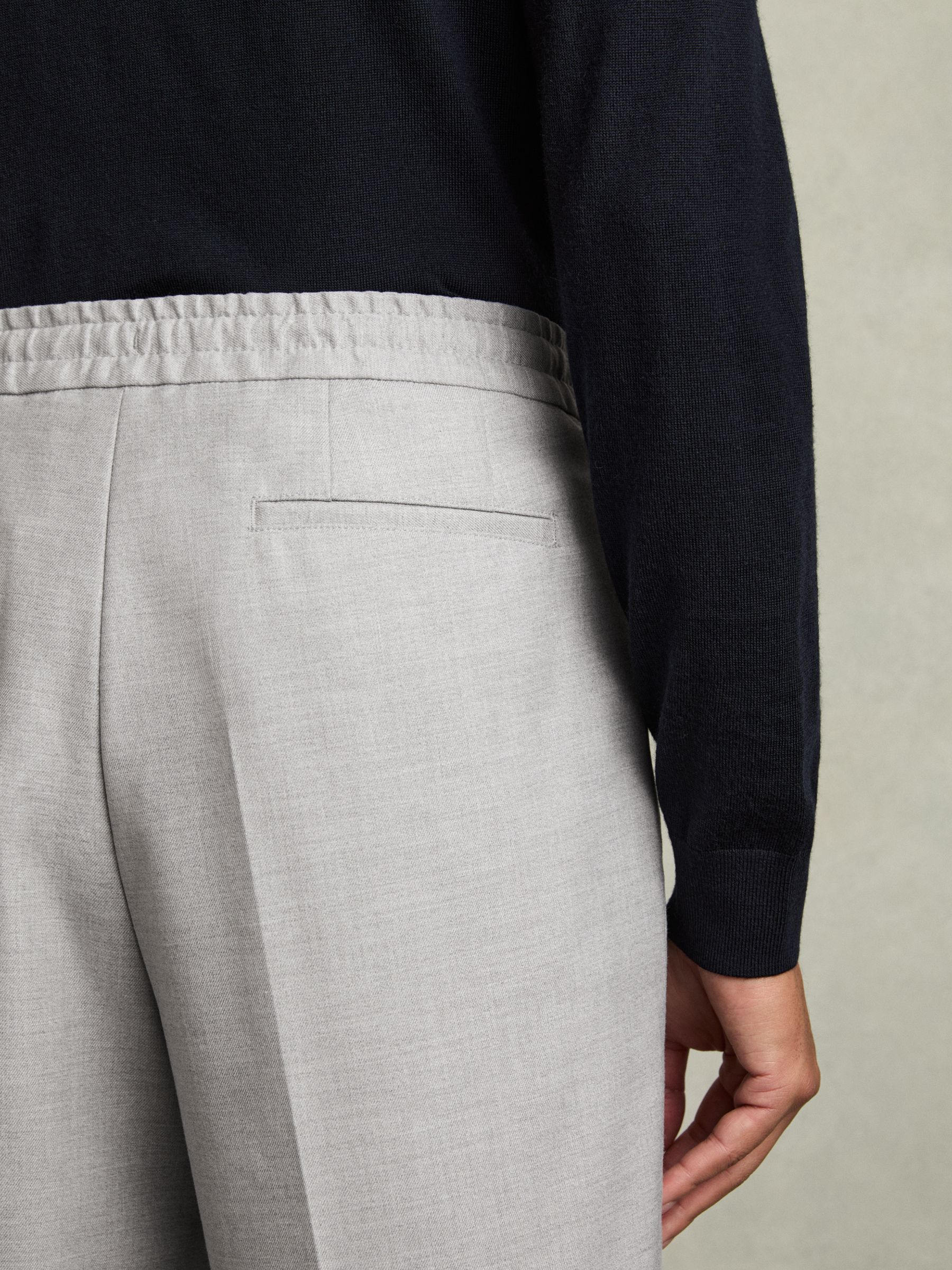 Relaxed Drawstring Trousers with Turn-Ups in Grey