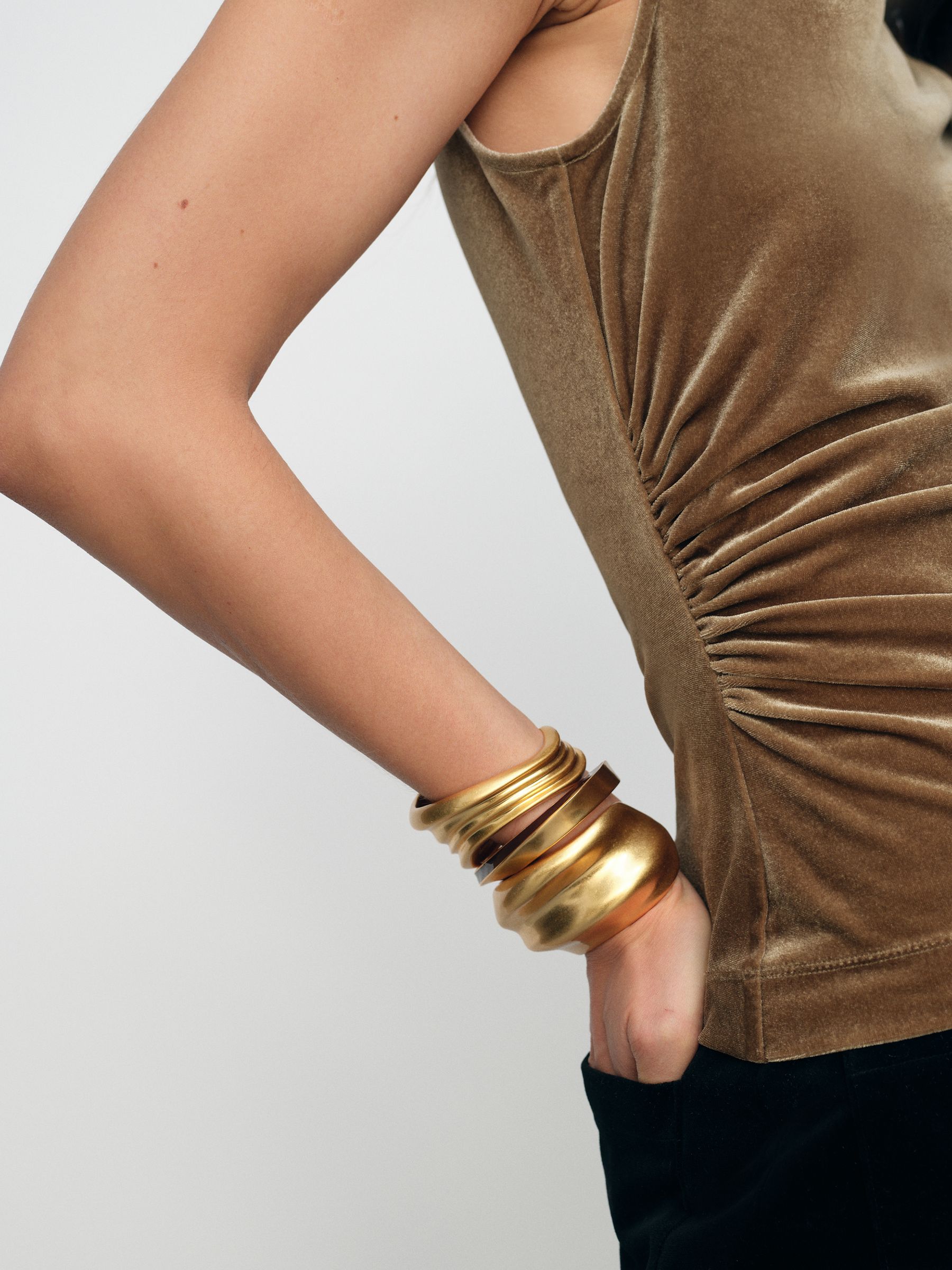 Velvet Drape Sleeveless Top in Gold