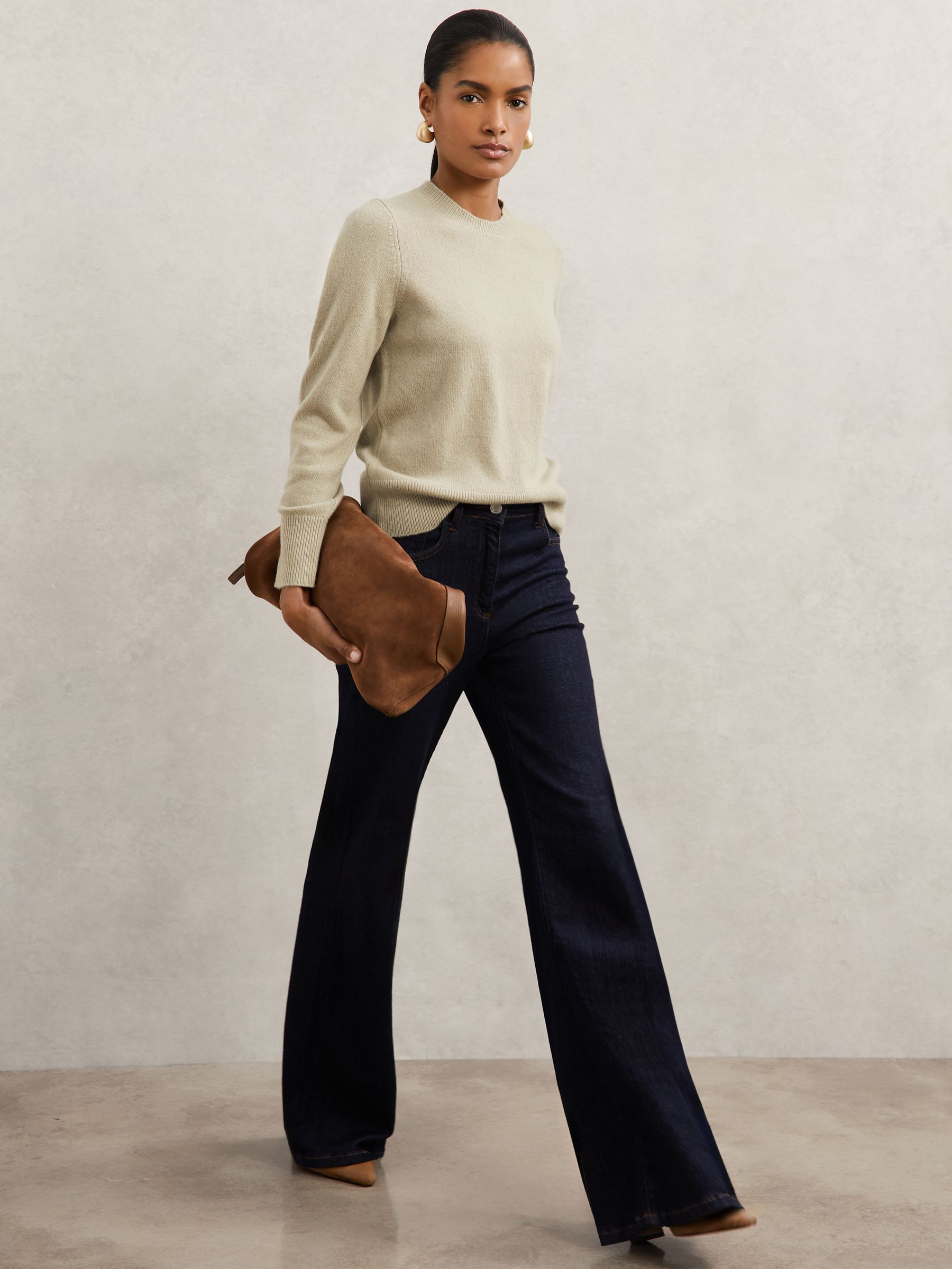 100% Cashmere Crew-Neck Jumper in Sage Green