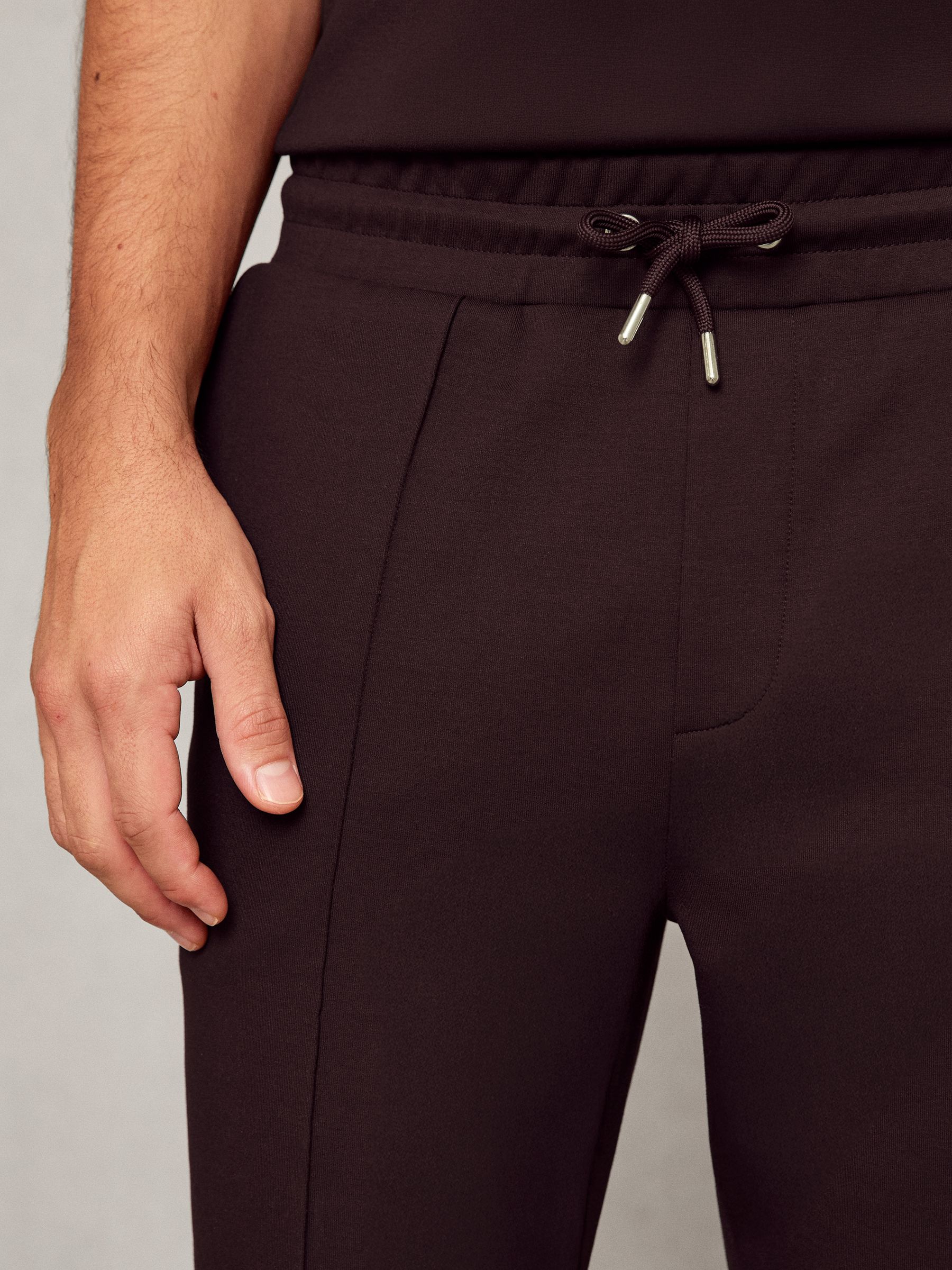 Stretch-Jersey Tailored Joggers in Cherry Red