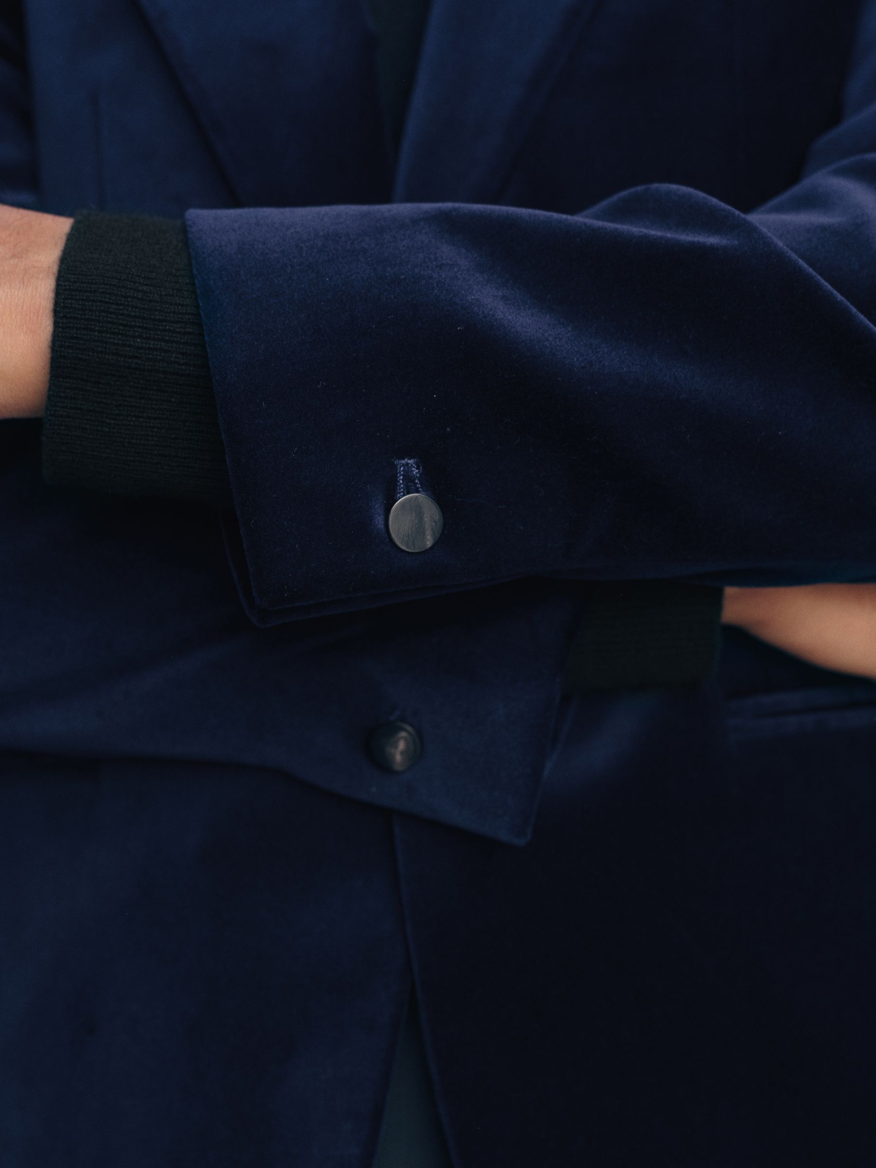 Single-Breasted Velvet Tailored-Fit Blazer in Bright Blue