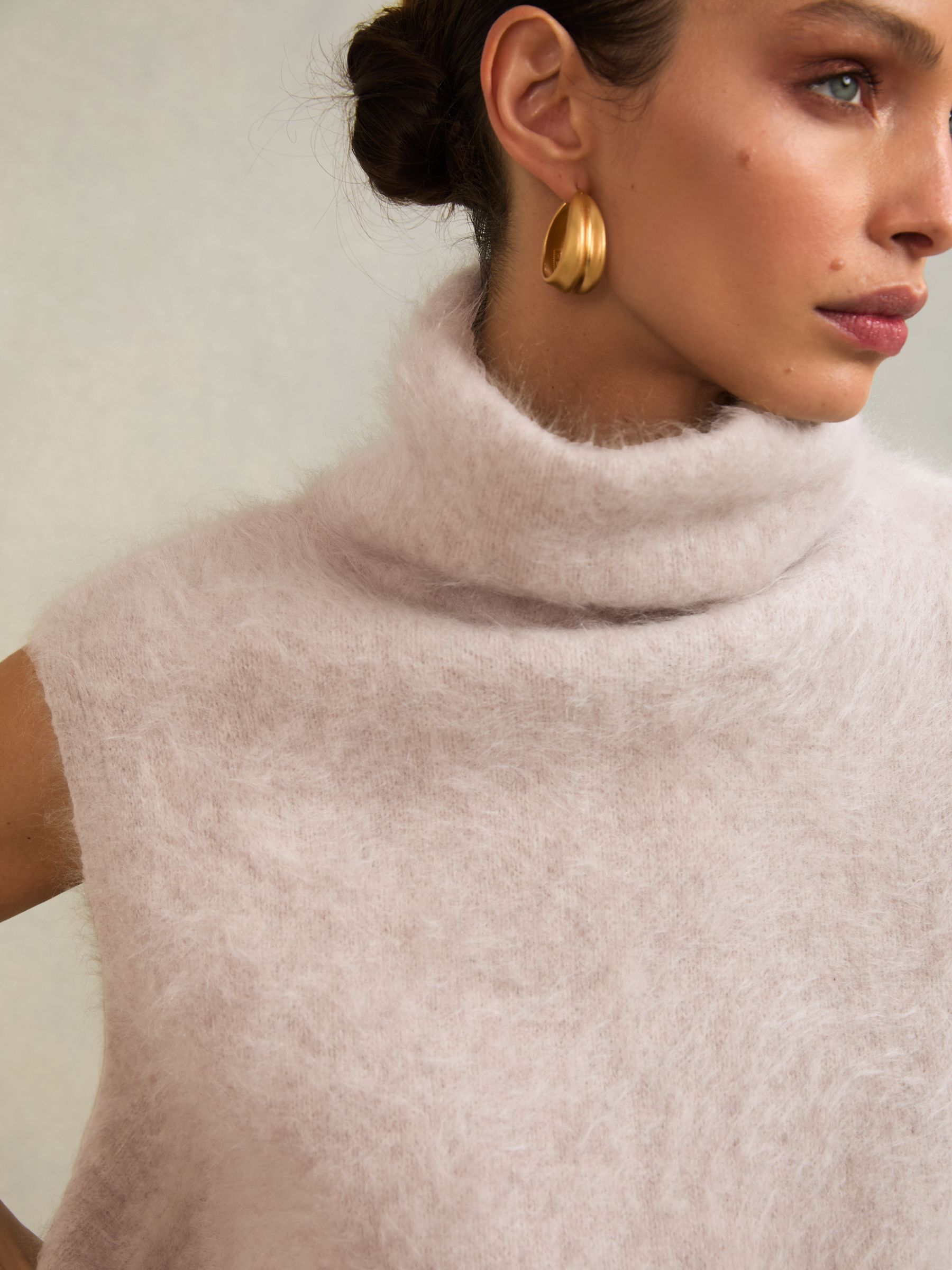 Atelier 100% Brushed-Cashmere Tank Top in Neutral