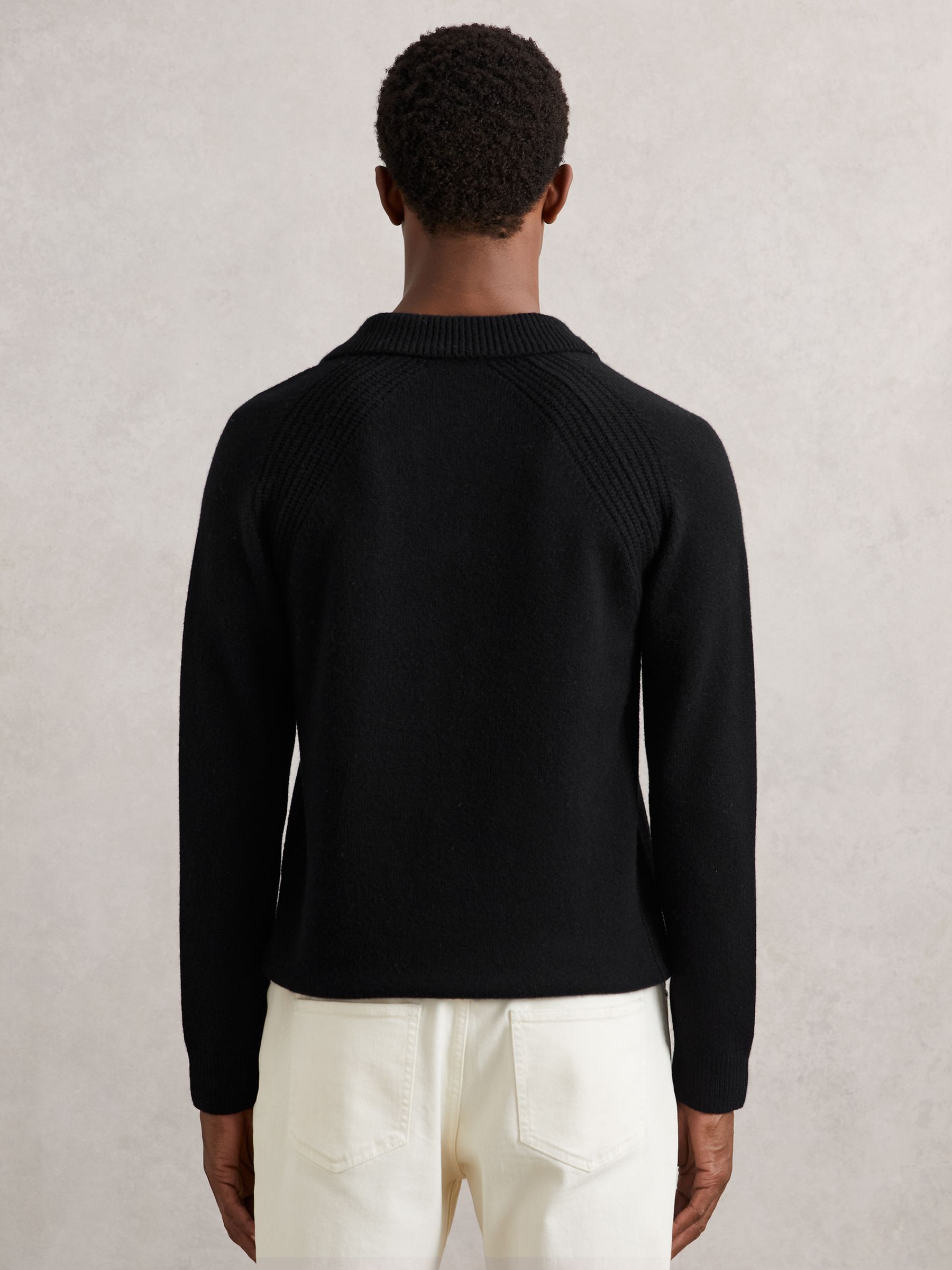 Wool-Cashmere Open-Collar Jumper in Black
