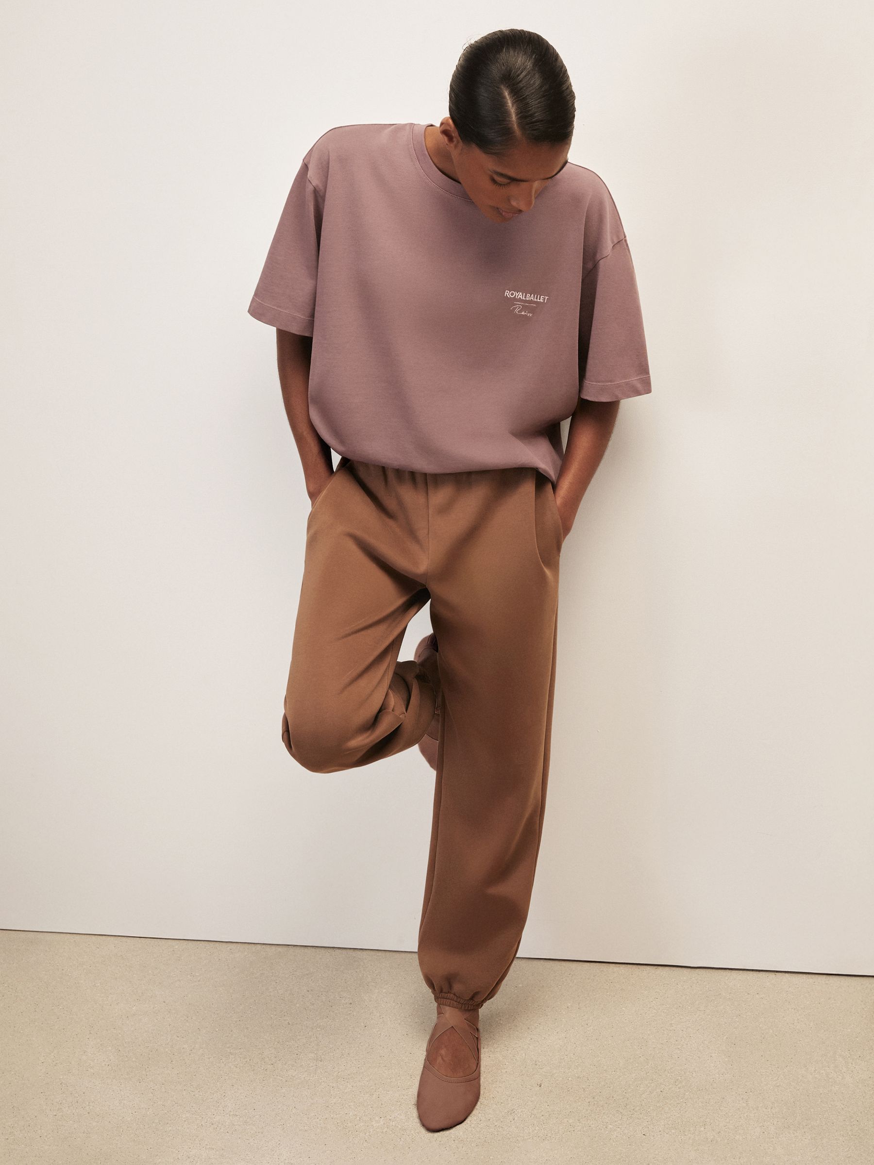 Reiss | Royal Ballet Logo Unisex Fit T-Shirt in Rose Pink