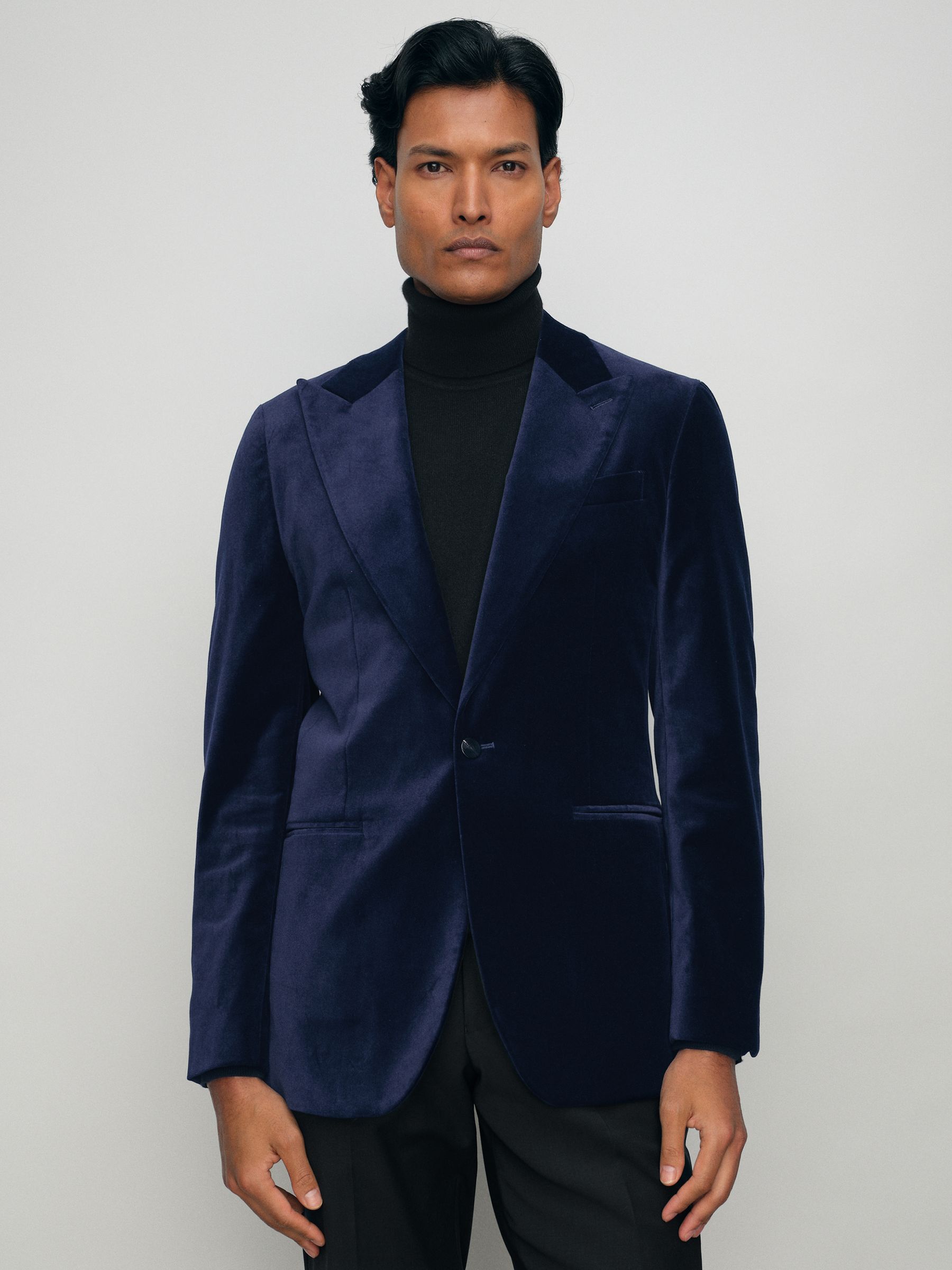Single-Breasted Velvet Tailored-Fit Blazer in Bright Blue