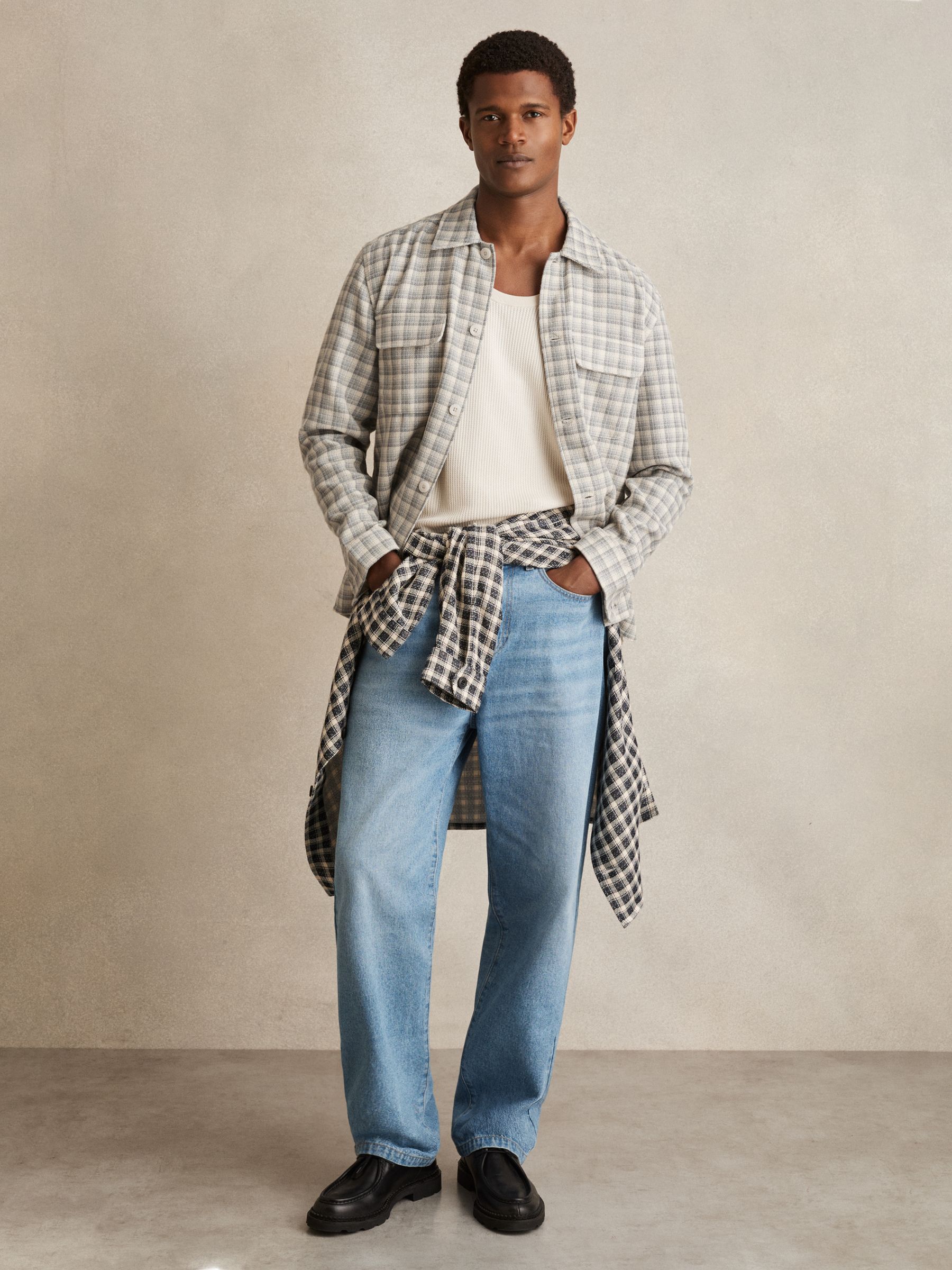 Woven Check Twin Pocket Overshirt in Light Grey