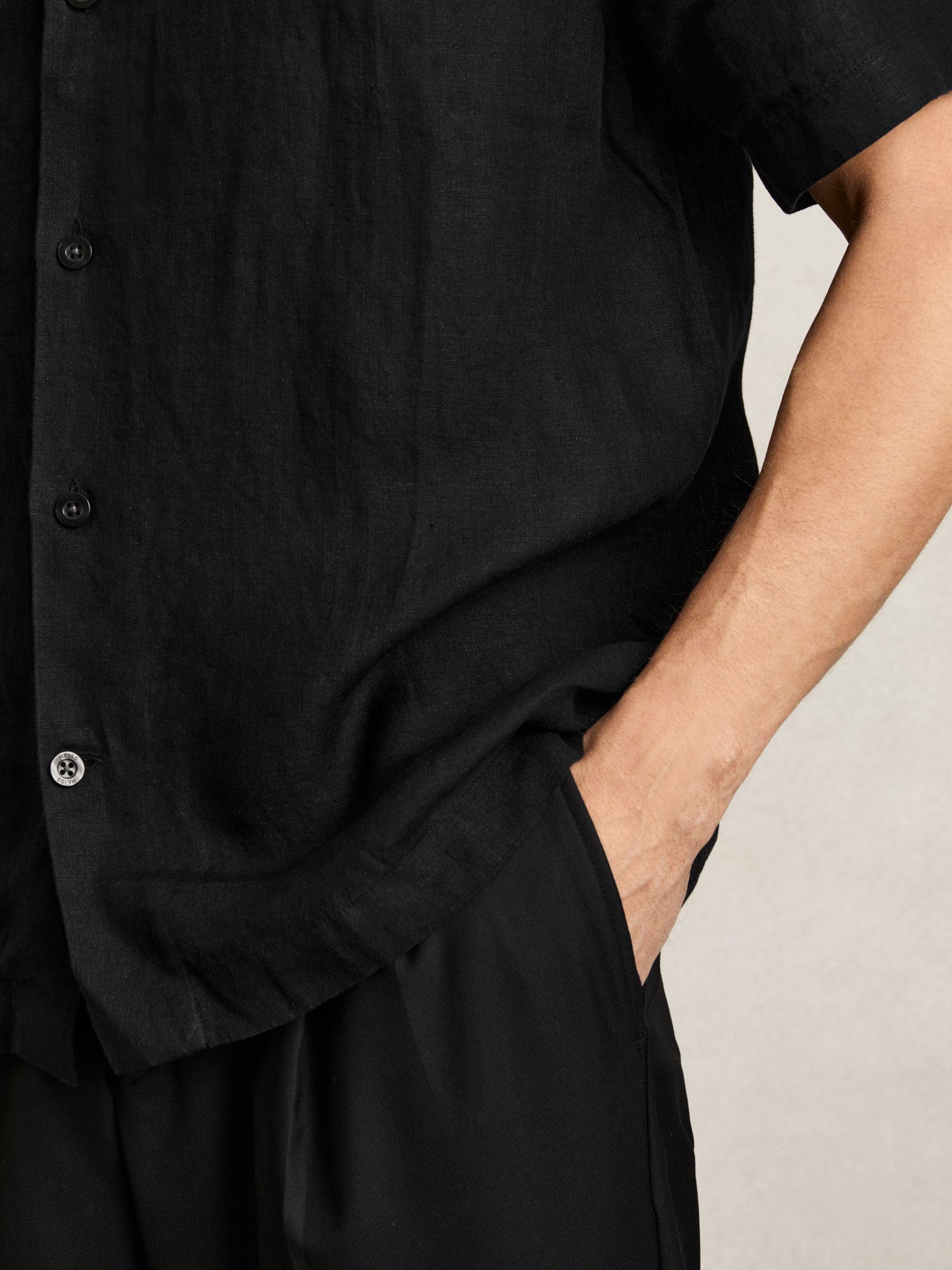 Linen Cuban-Collar Shirt in Black