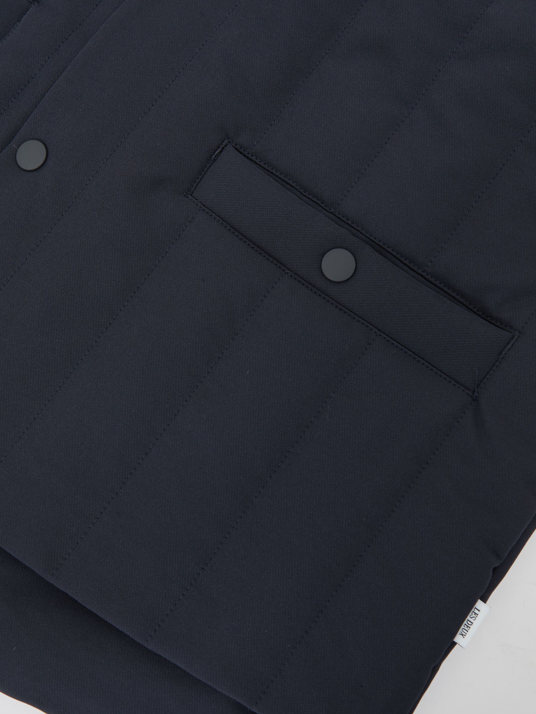 T-Shirt in Dark Navy