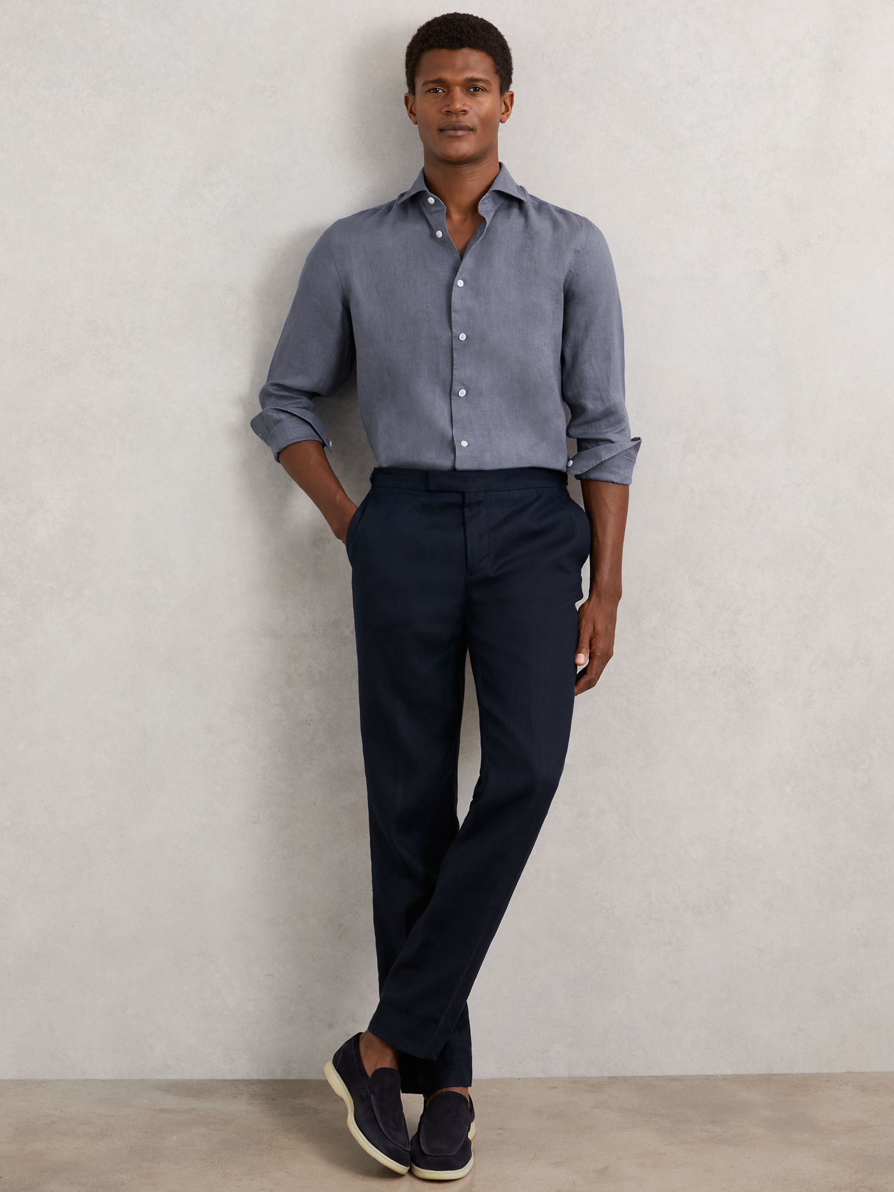 Linen Cutaway-Collar Shirt in Airforce Blue