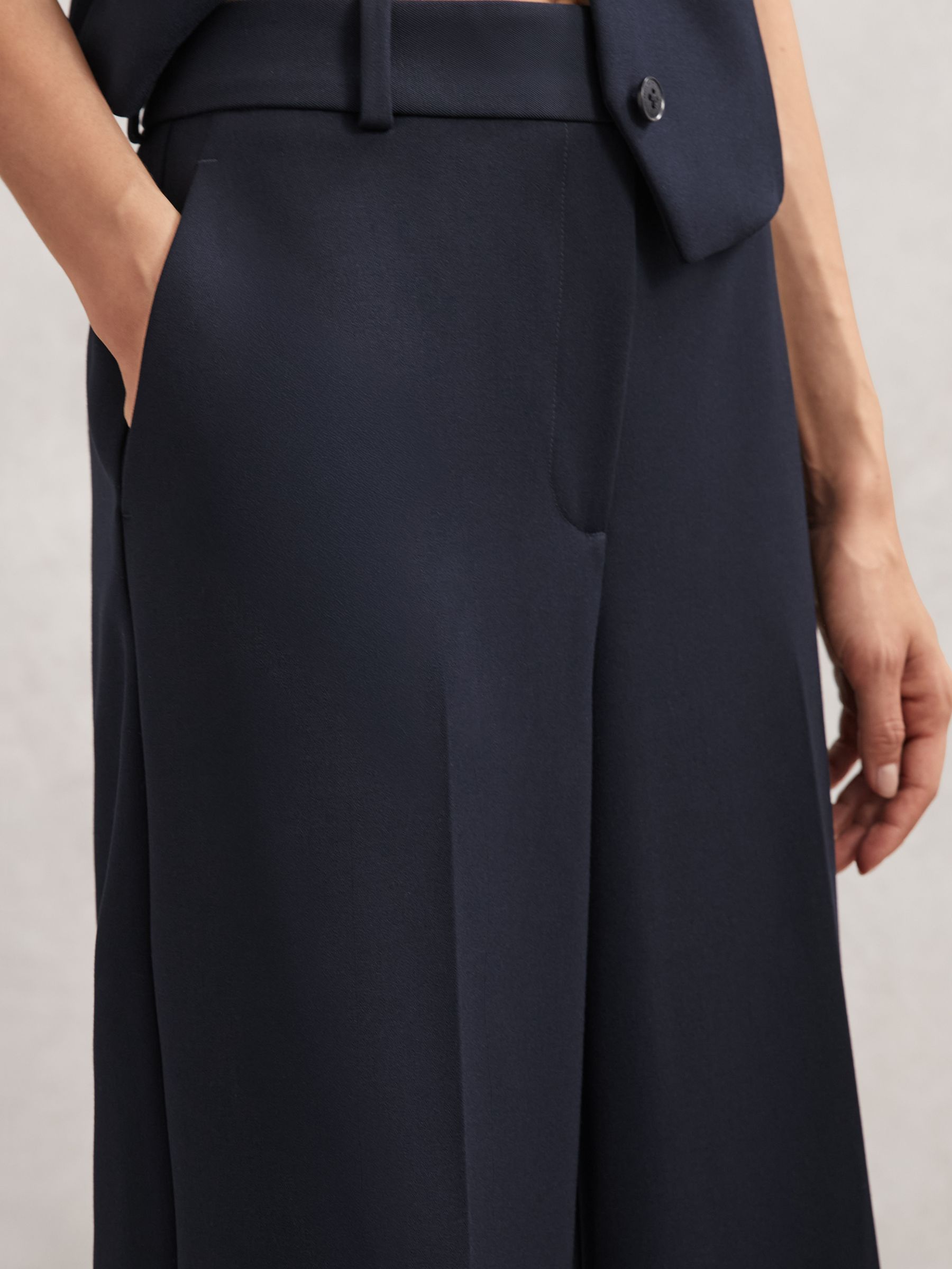 Petite Wide-Leg Suit Trousers in Navy