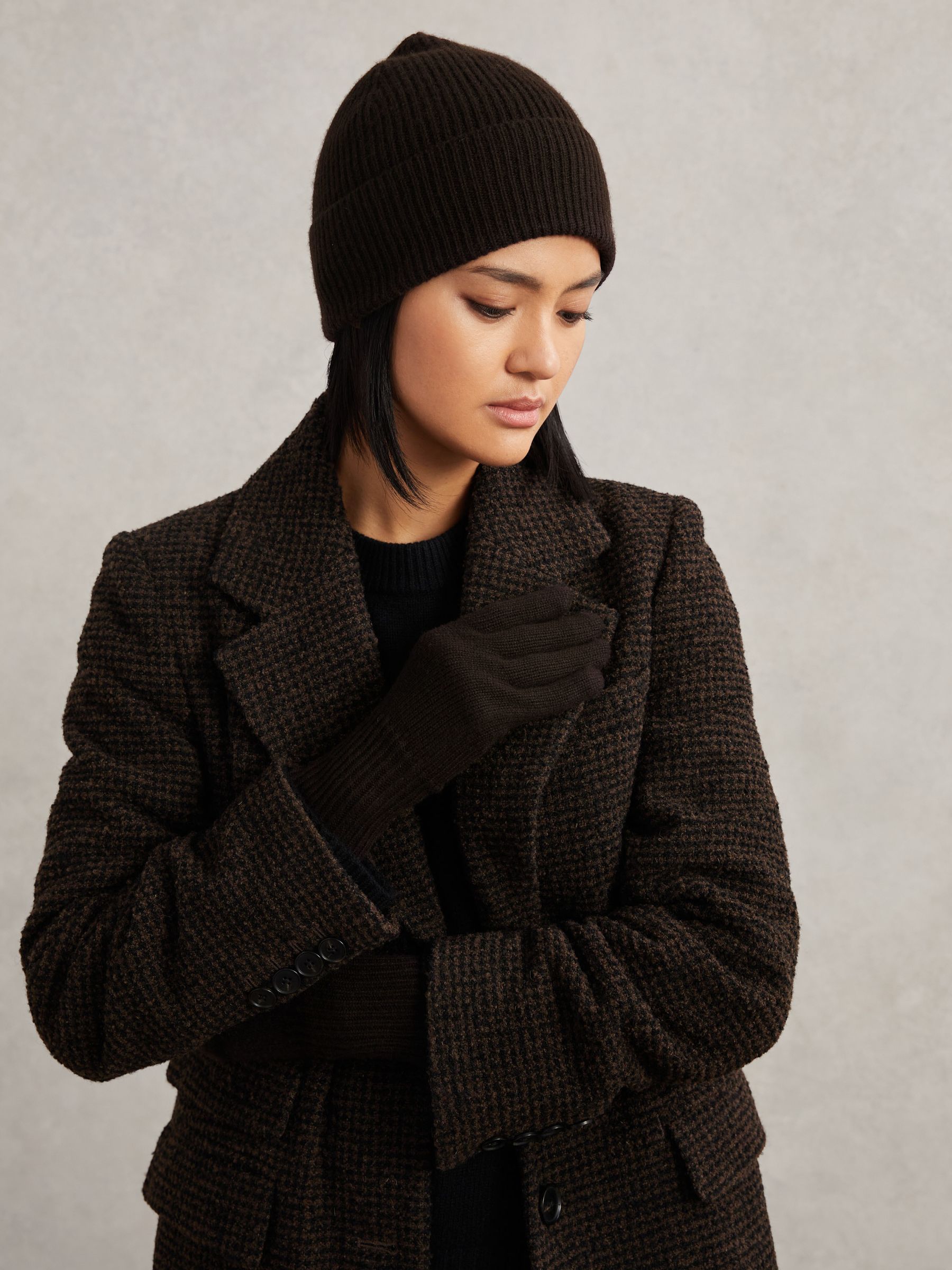 Wool-Blend Tipped Gloves With Cashmere in Chocolate