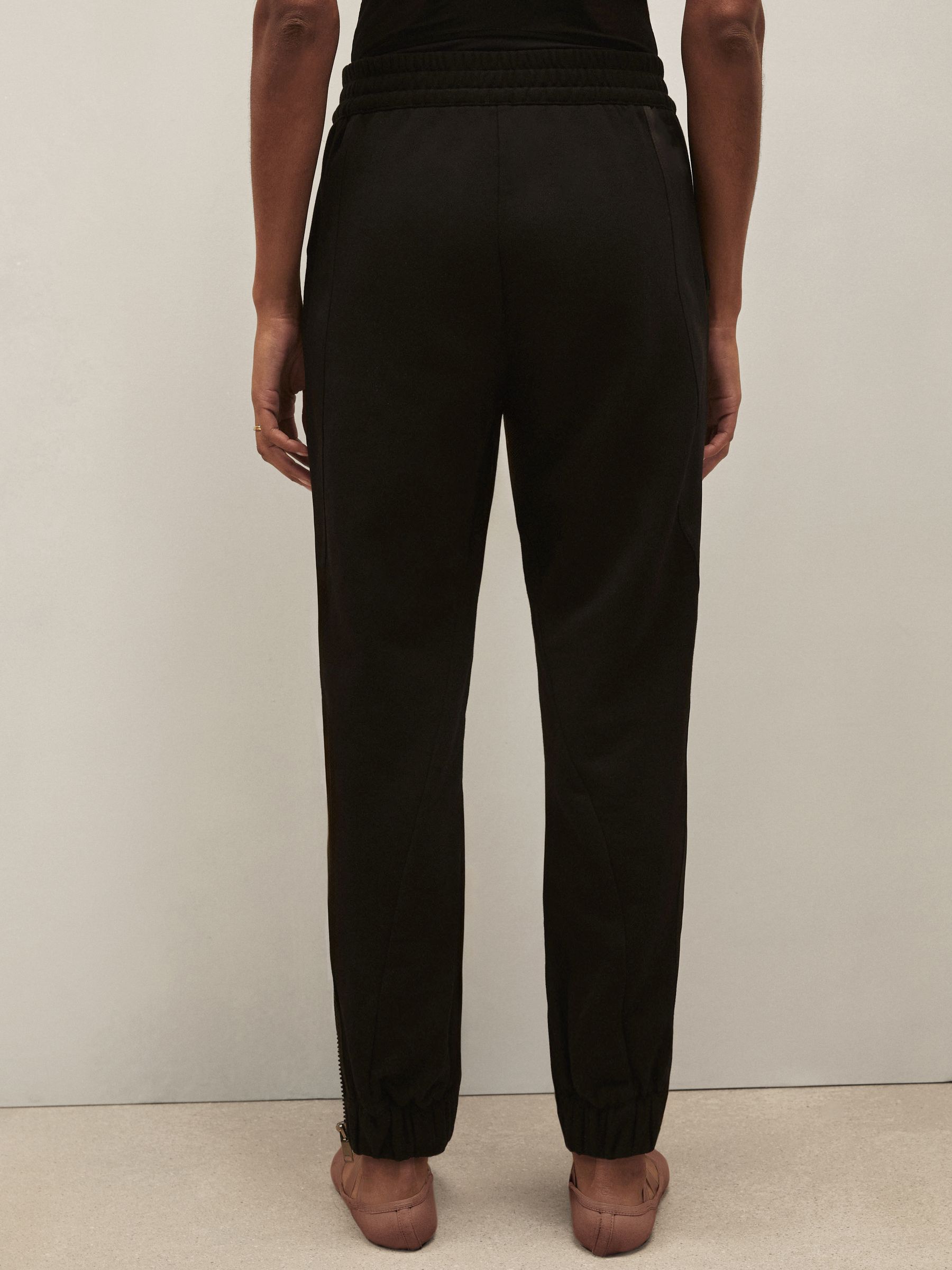 Reiss | Royal Ballet Panelled Joggers in Black