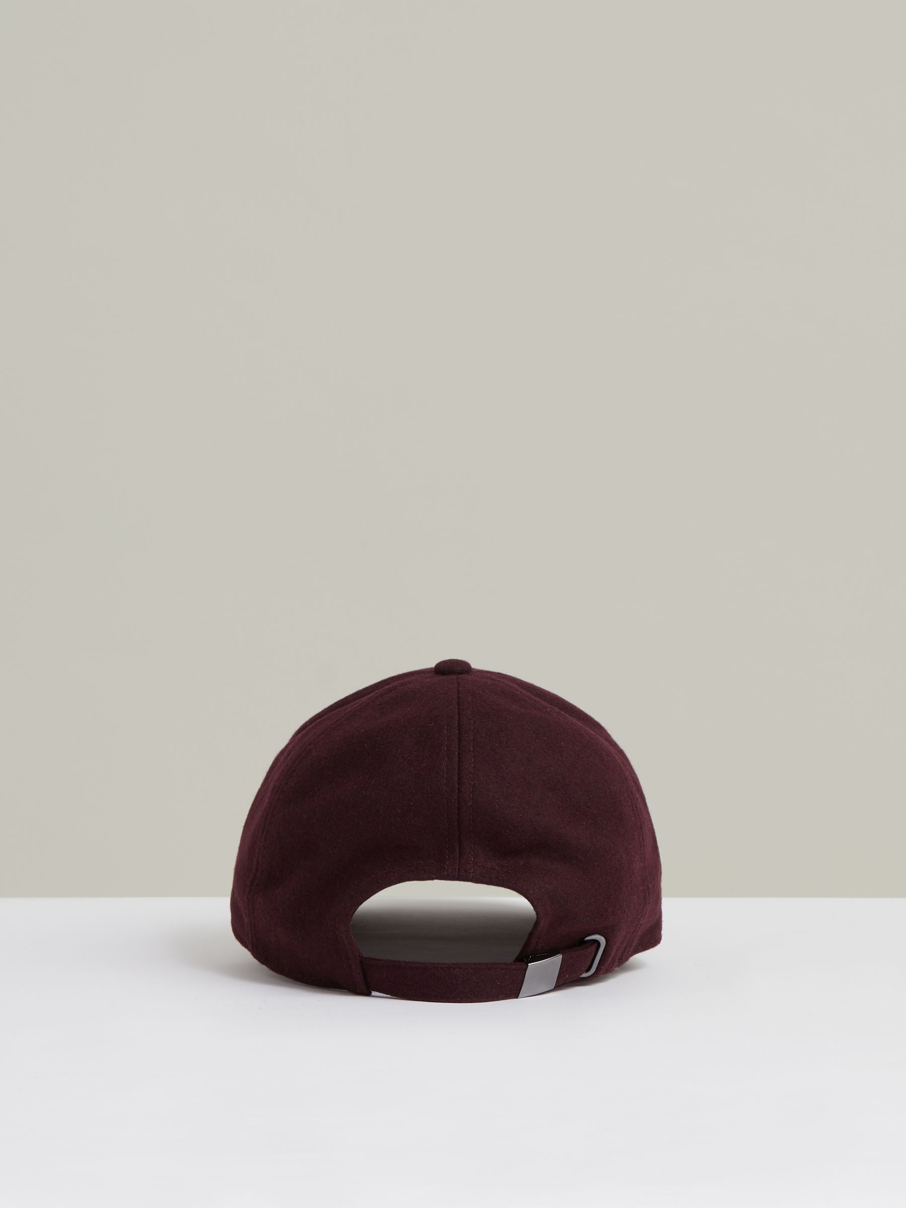 Wool-Blend Flannel Baseball Cap in Burgundy