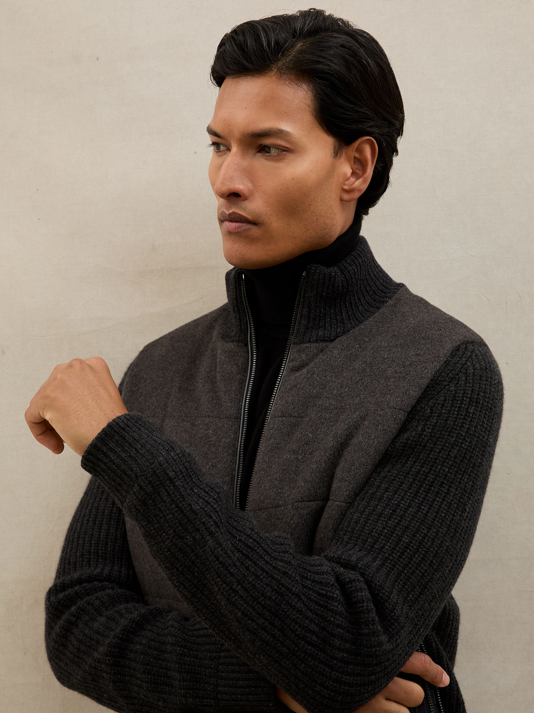 Atelier 100% Cashmere Roll-Neck Jumper in Black