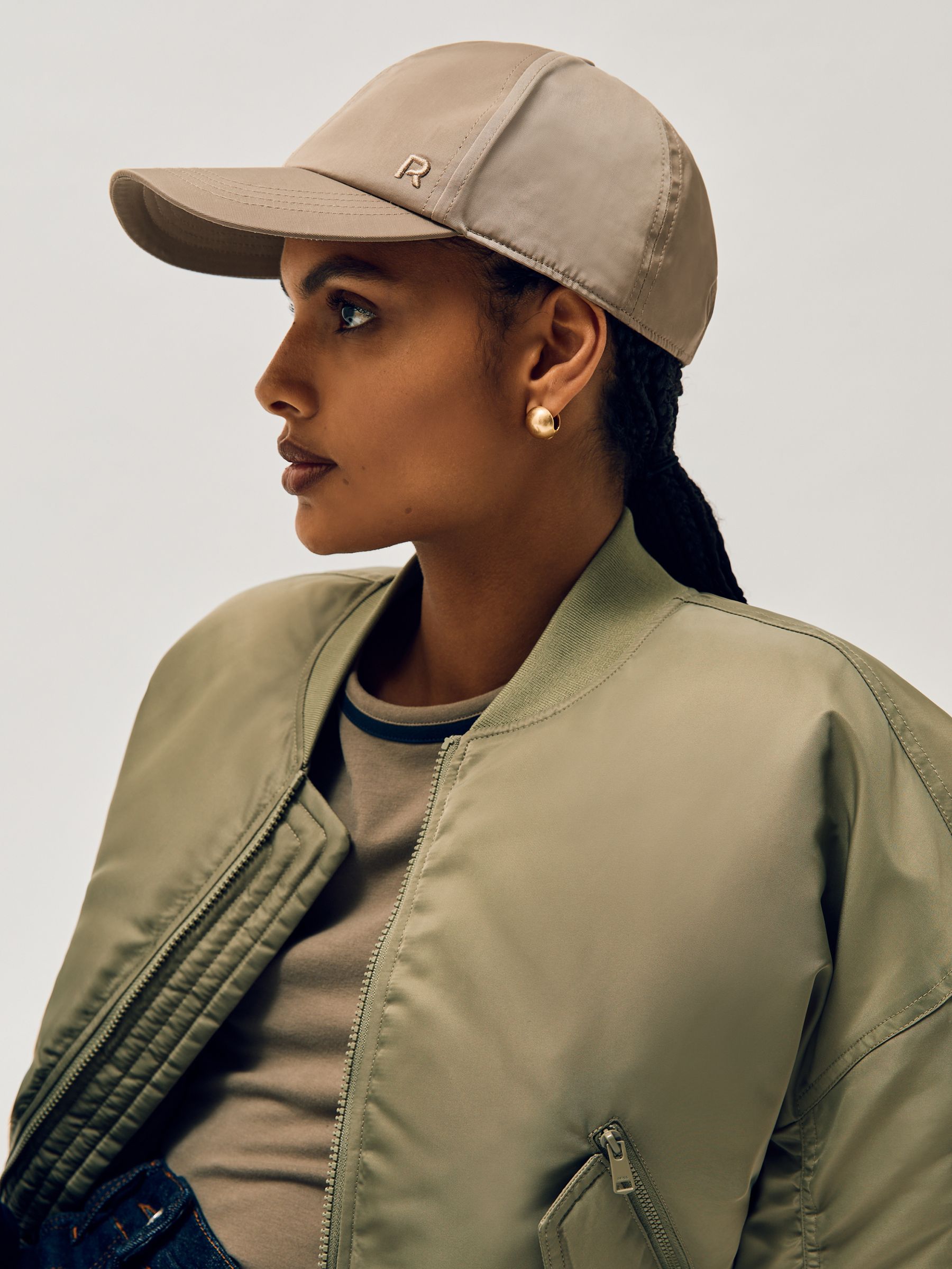 Logo-Embroidered Baseball Cap in Black