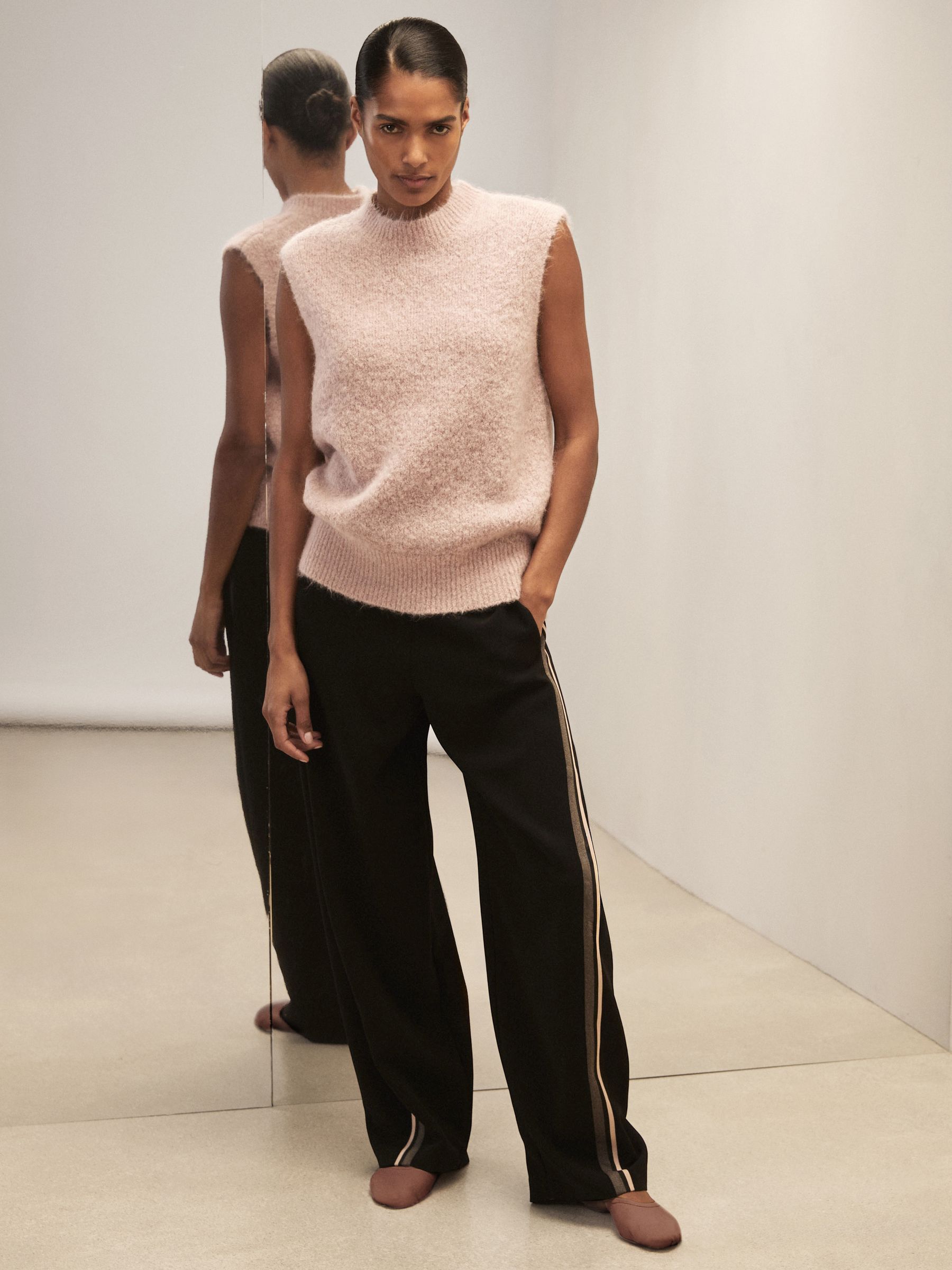 Reiss | Royal Ballet Knitted Vest in Pink