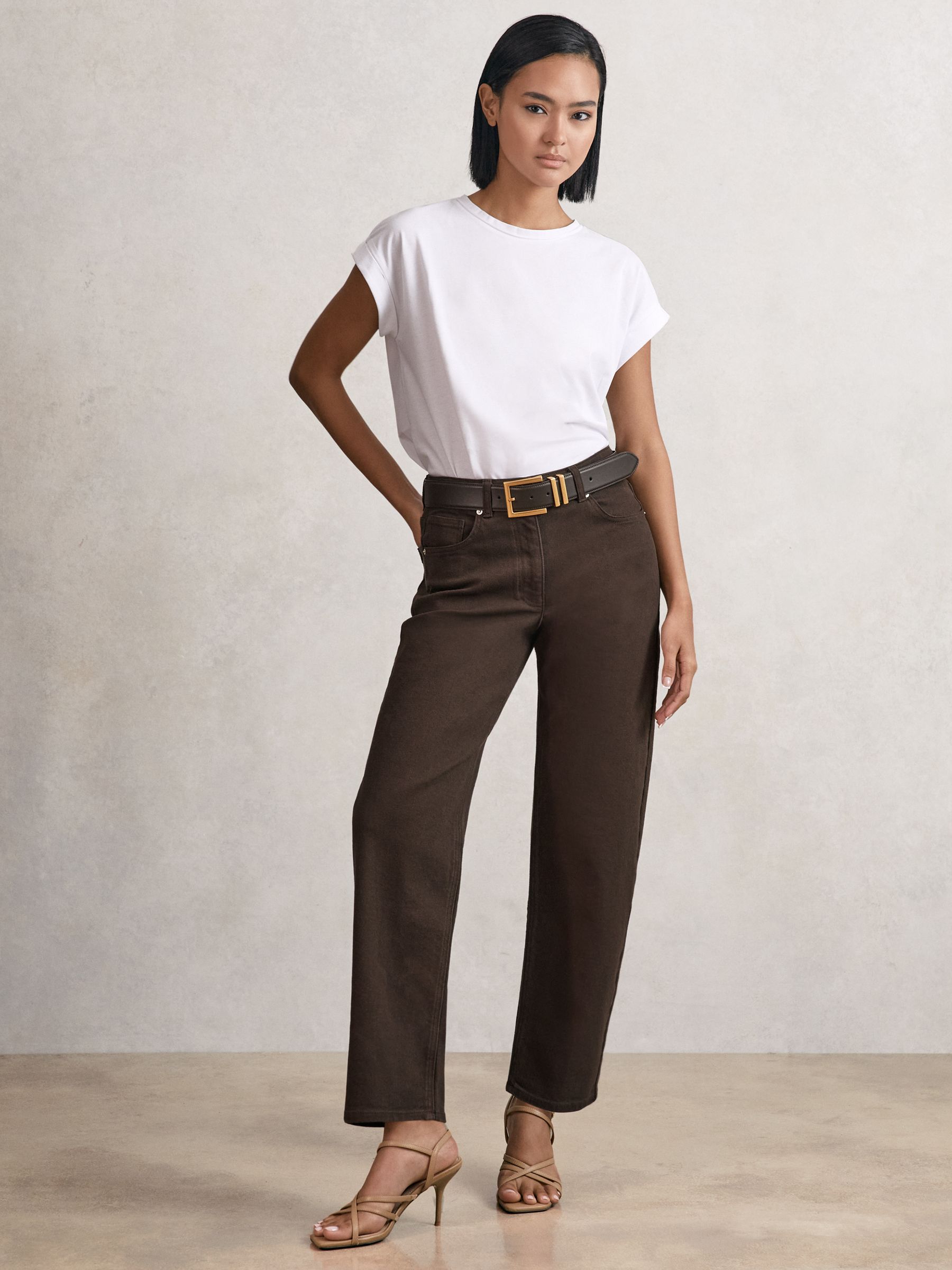 Mid-Rise Straight-Leg Jeans in Chocolate