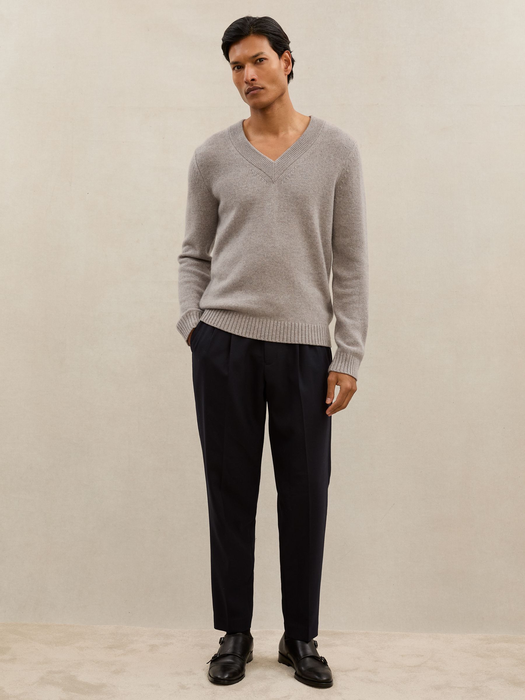 Atelier 100% Cashmere V-Neck Jumper in Heather Oatmeal