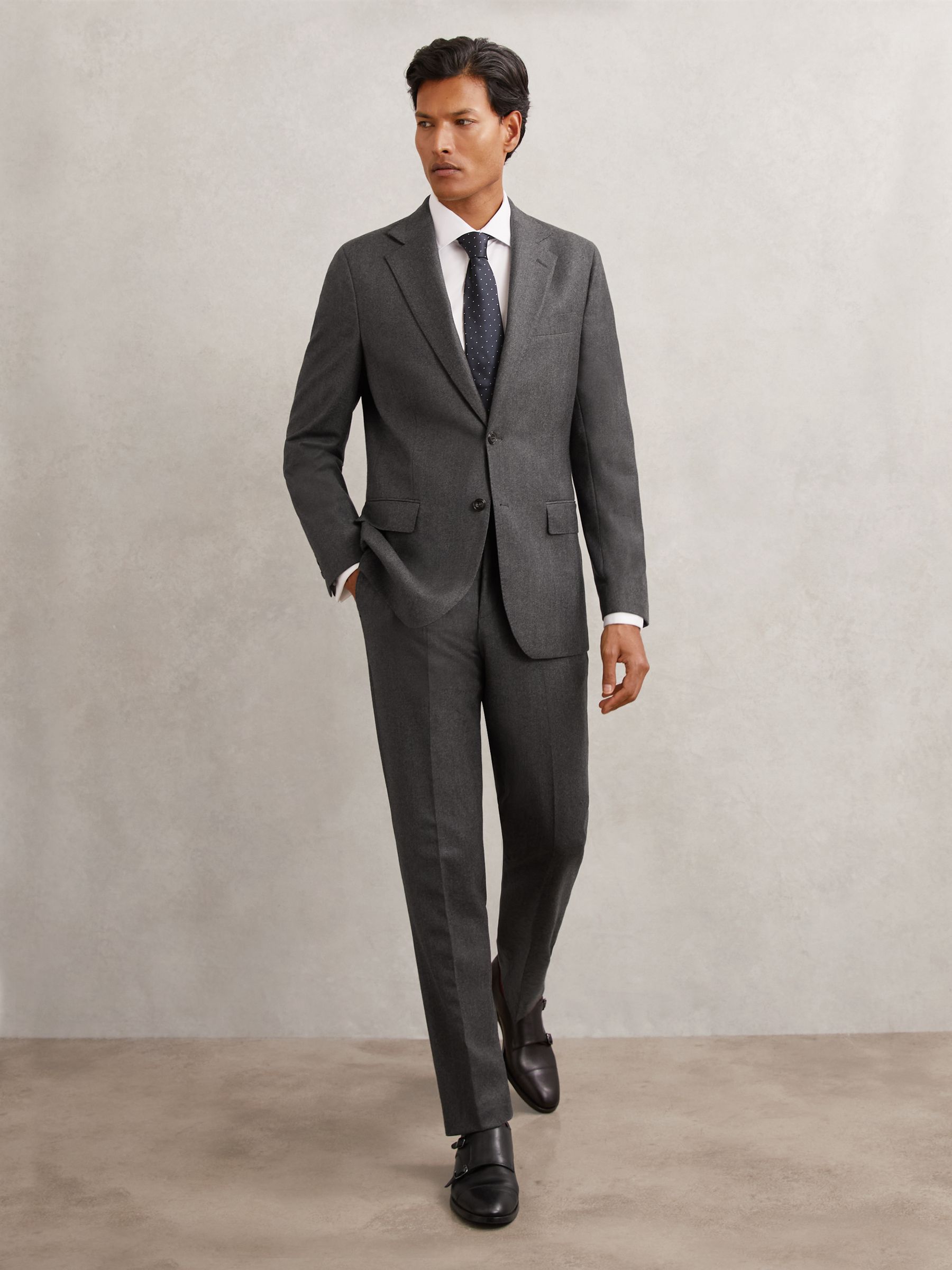 Wool Flannel Single-Breasted Blazer Tailored-Fit in Charcoal Grey