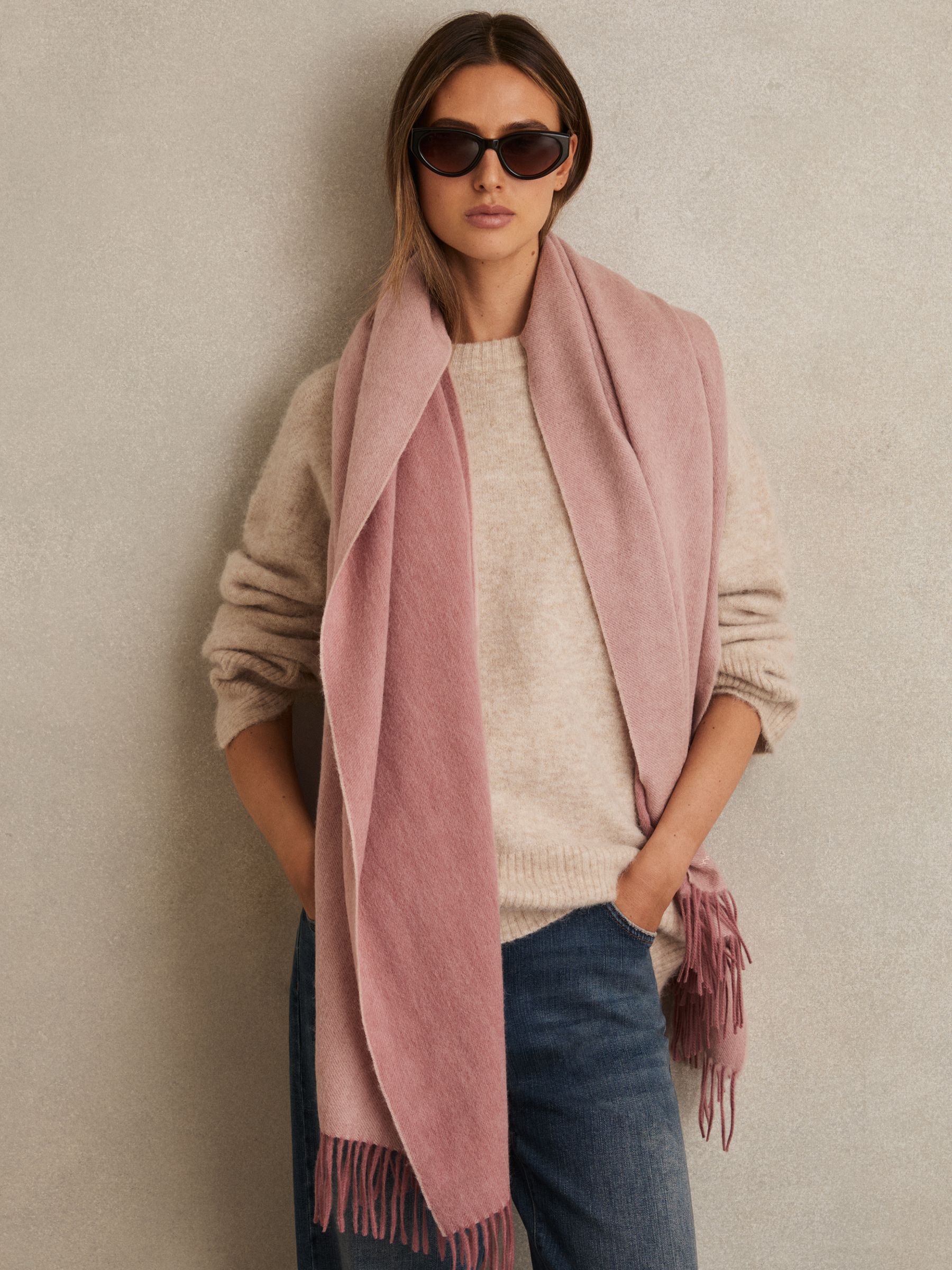 Wool-Cashmere Script-Logo Scarf in Blush