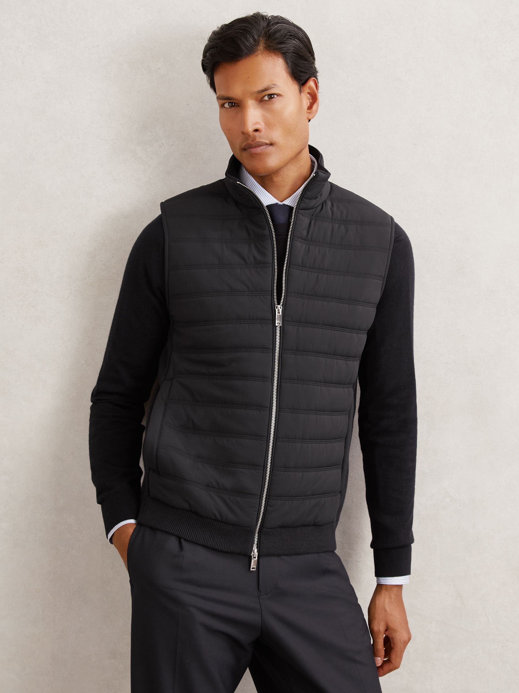 Funnel-Neck Quilted Knit Gilet in Navy