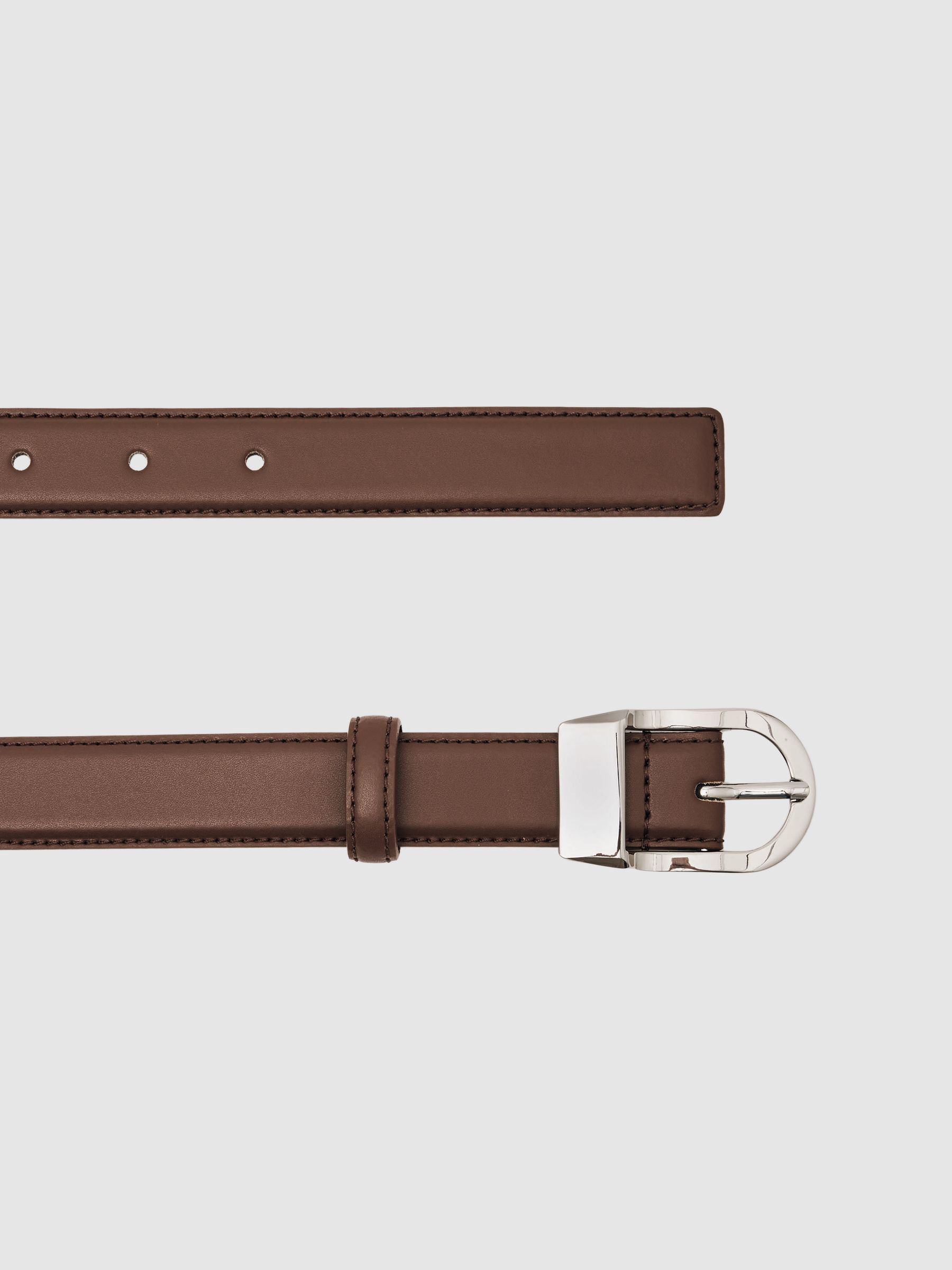 Leather Curved-Buckle Belt in Chocolate