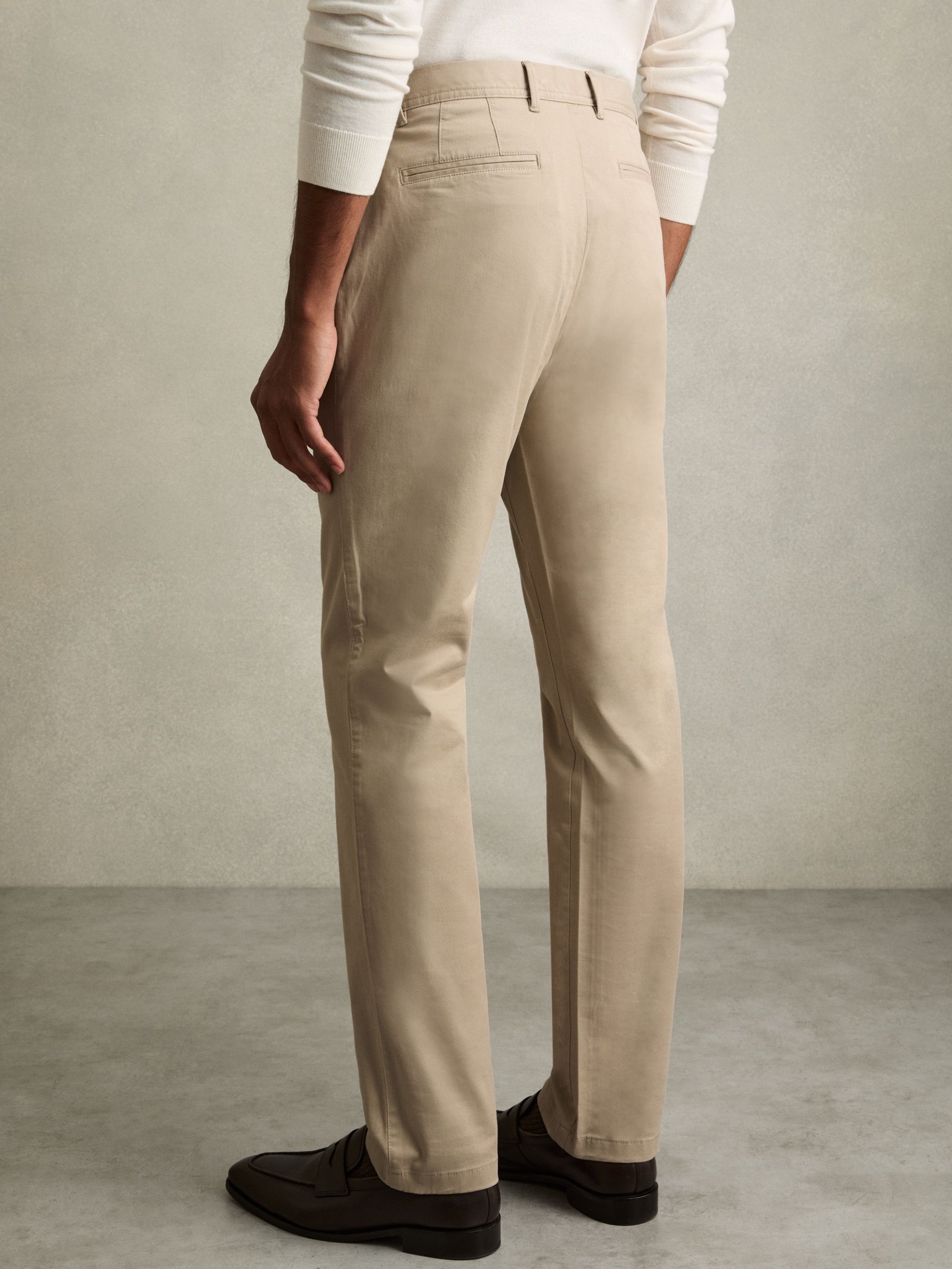 Washed Cotton Slim Fit Chino in Stone