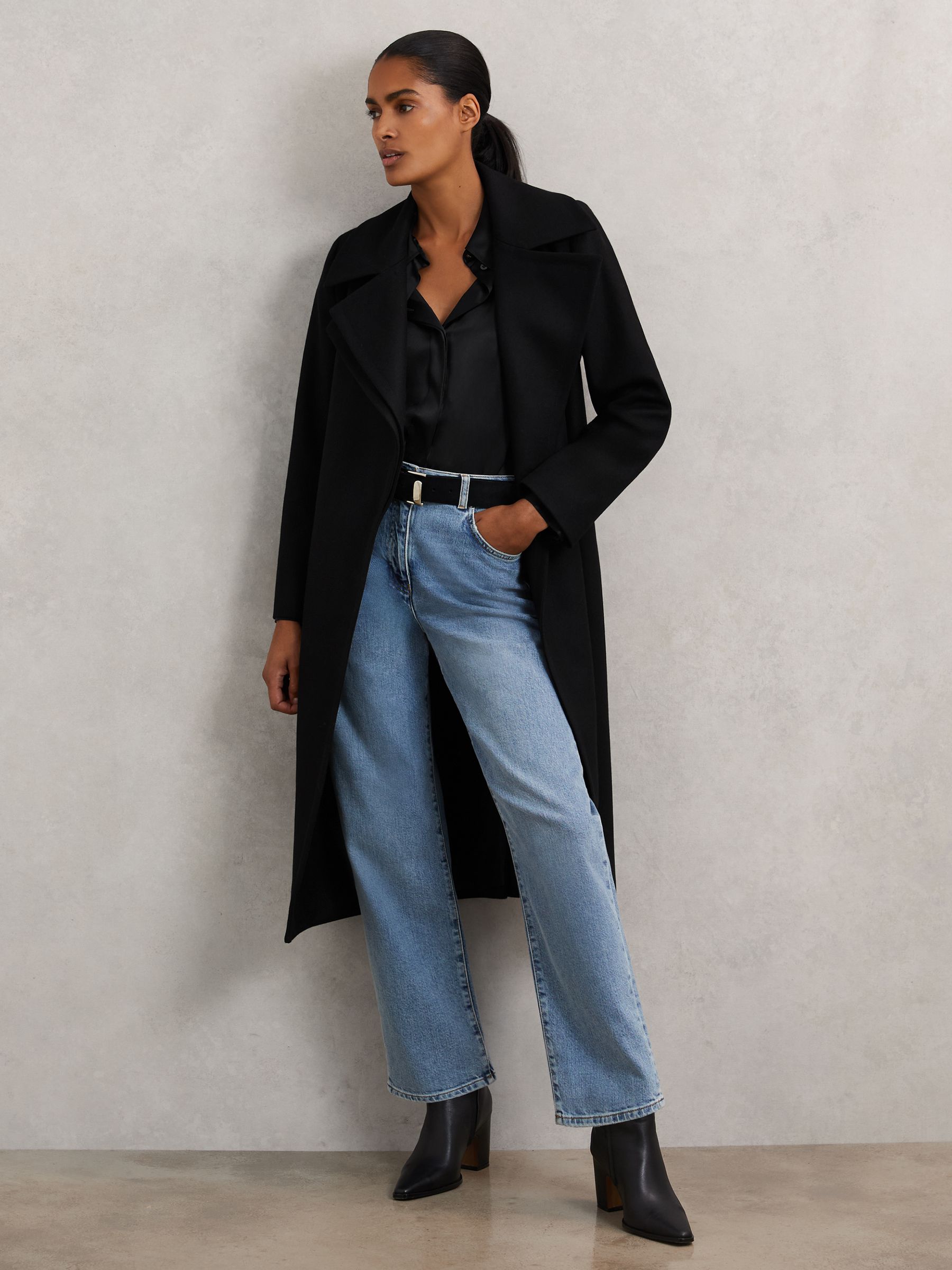 Wool-Blend Double-Lapel Belted Coat With Cashmere in Black