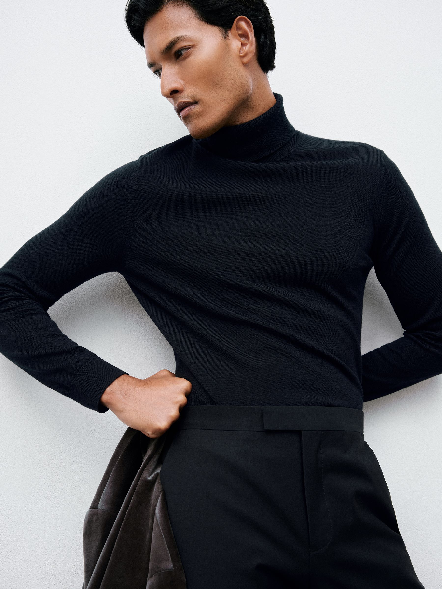 Merino Wool Roll-Neck Jumper in Navy