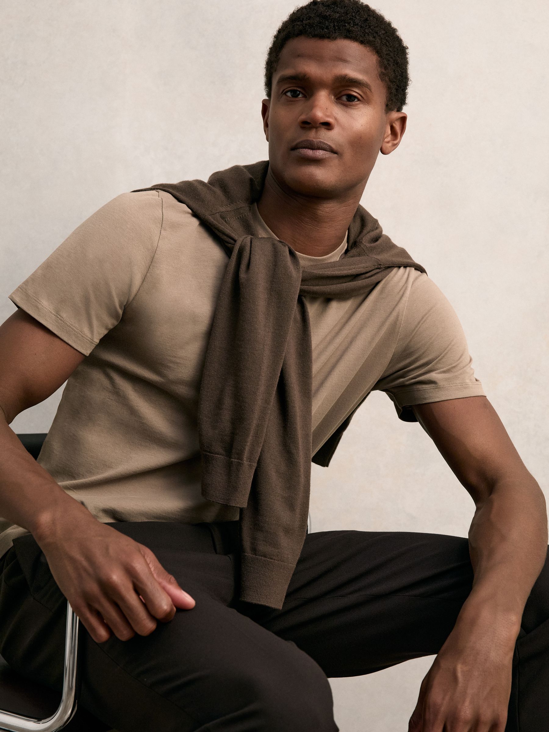 Cotton Crew Neck T-Shirt in Light Taupe Brown